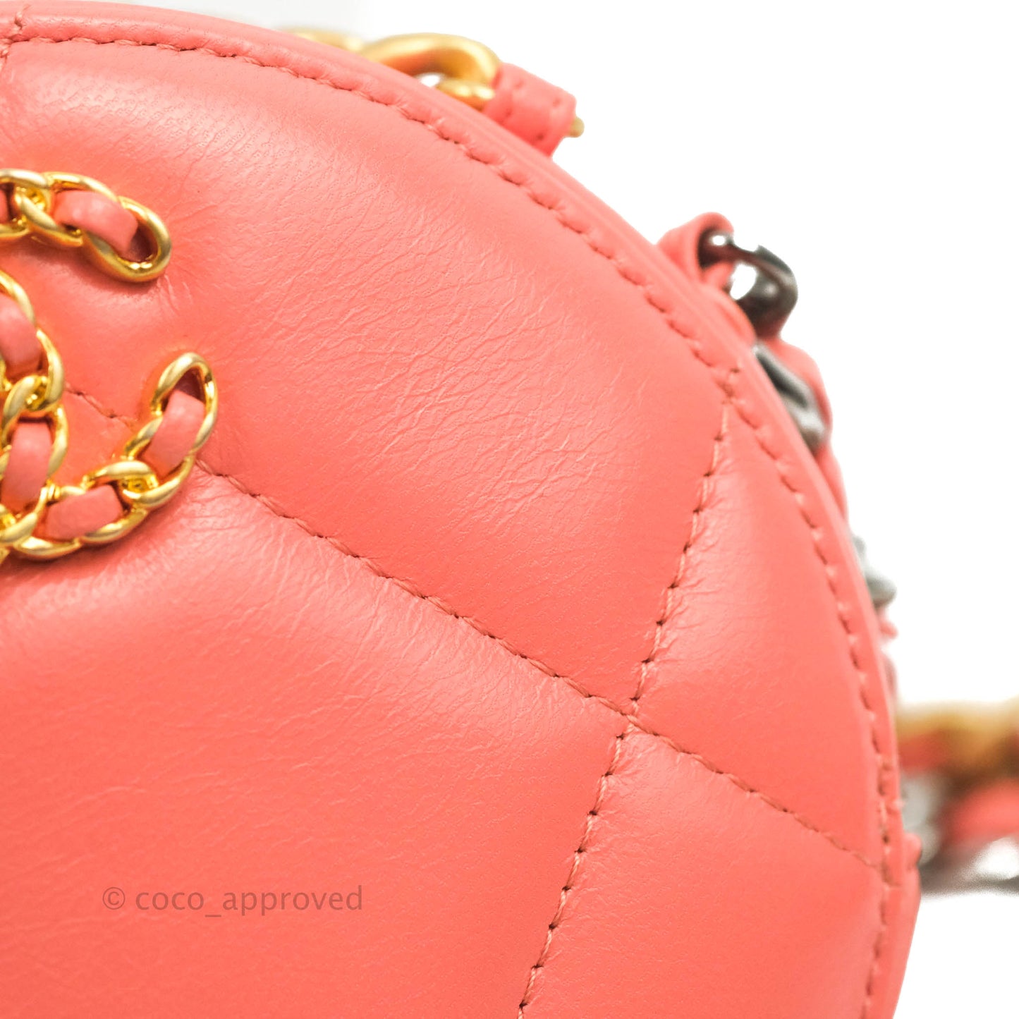 Chanel 19 Round Clutch With Chain Coral Pink Mixed Hardware