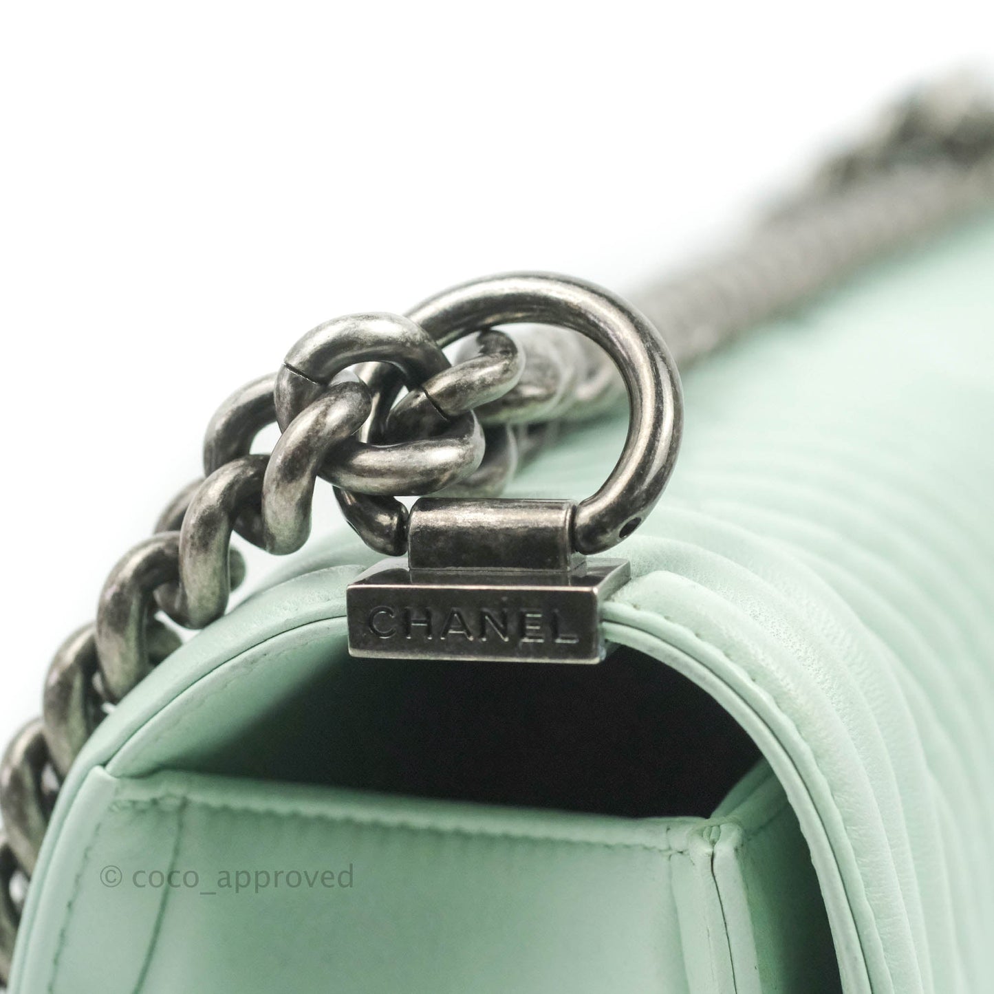 Chanel New Medium Chevron Boy Mint Crumpled Calfskin Ruthenium Hardware