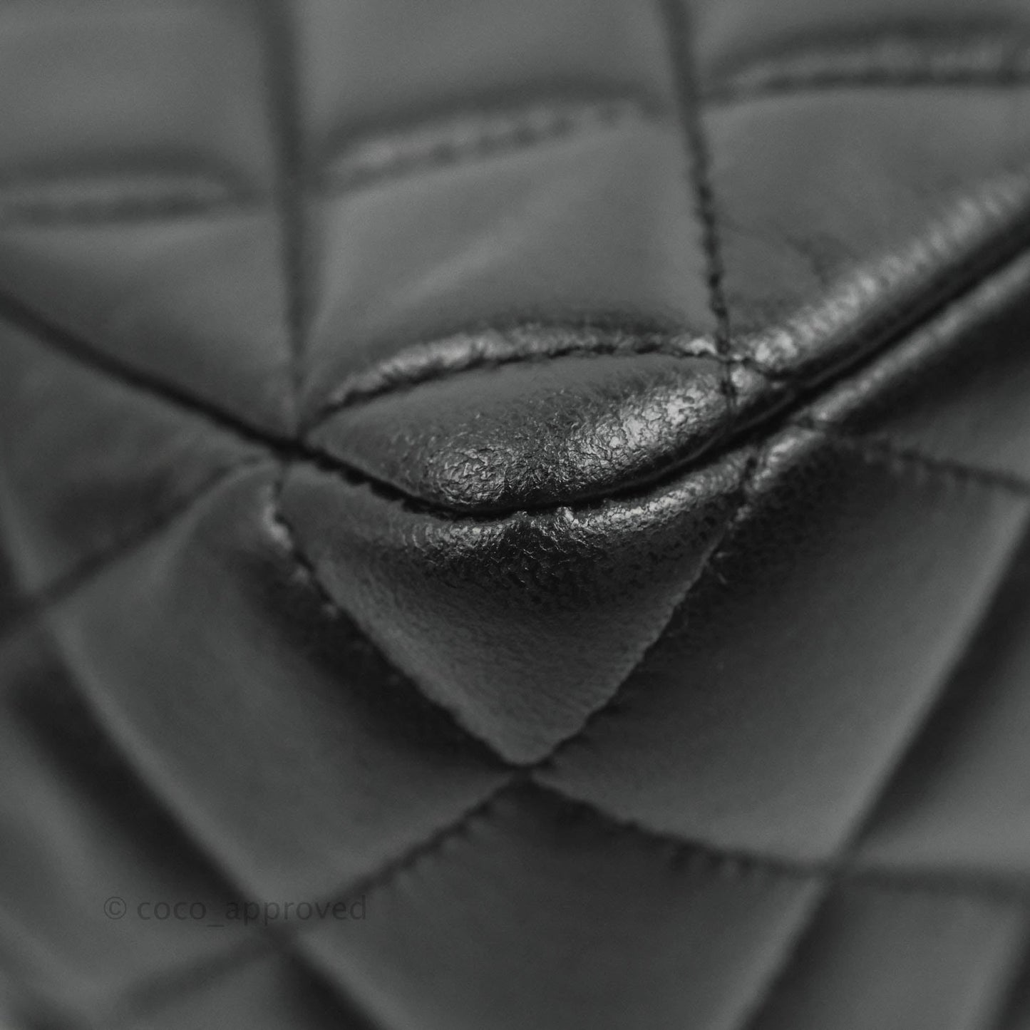 Chanel M/L Medium Flap Bag Valentine Limited Edition Black Lambskin Gold Hardware