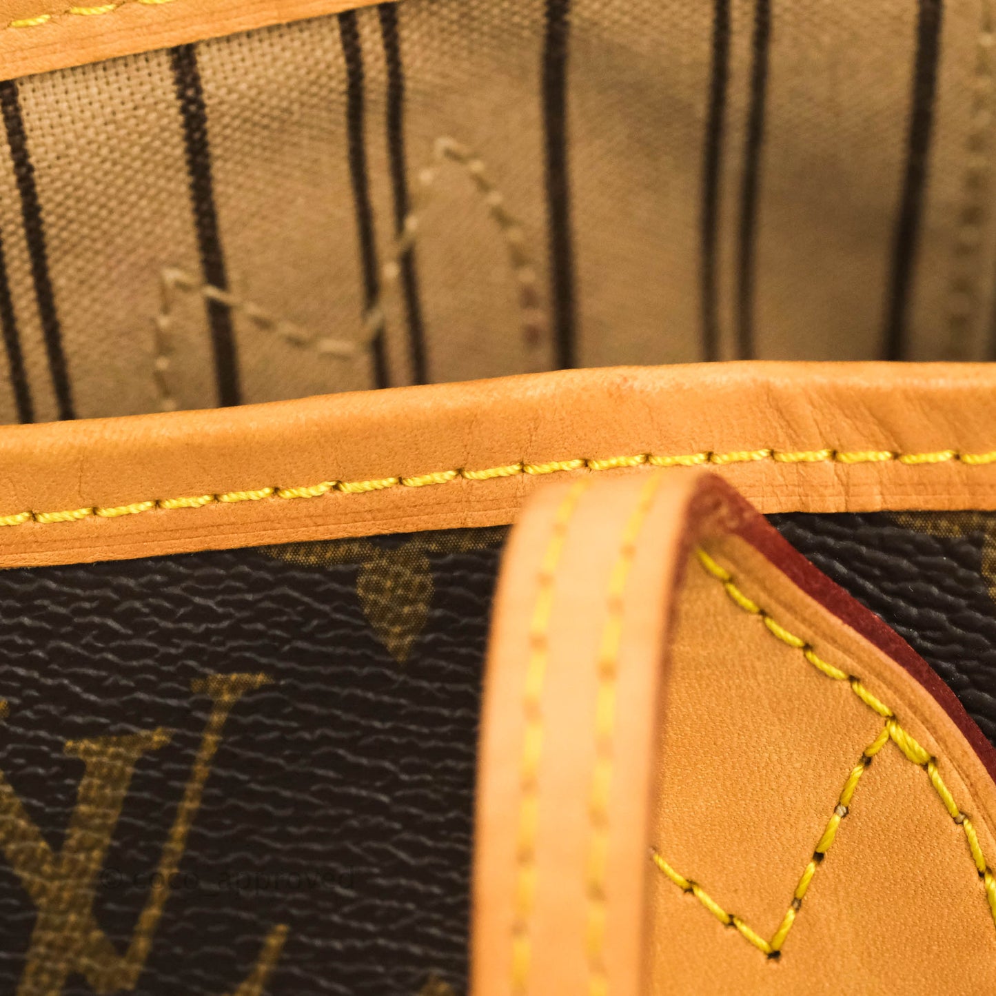 Louis Vuitton Neverfull MM Tote Bag Monogram Canvas