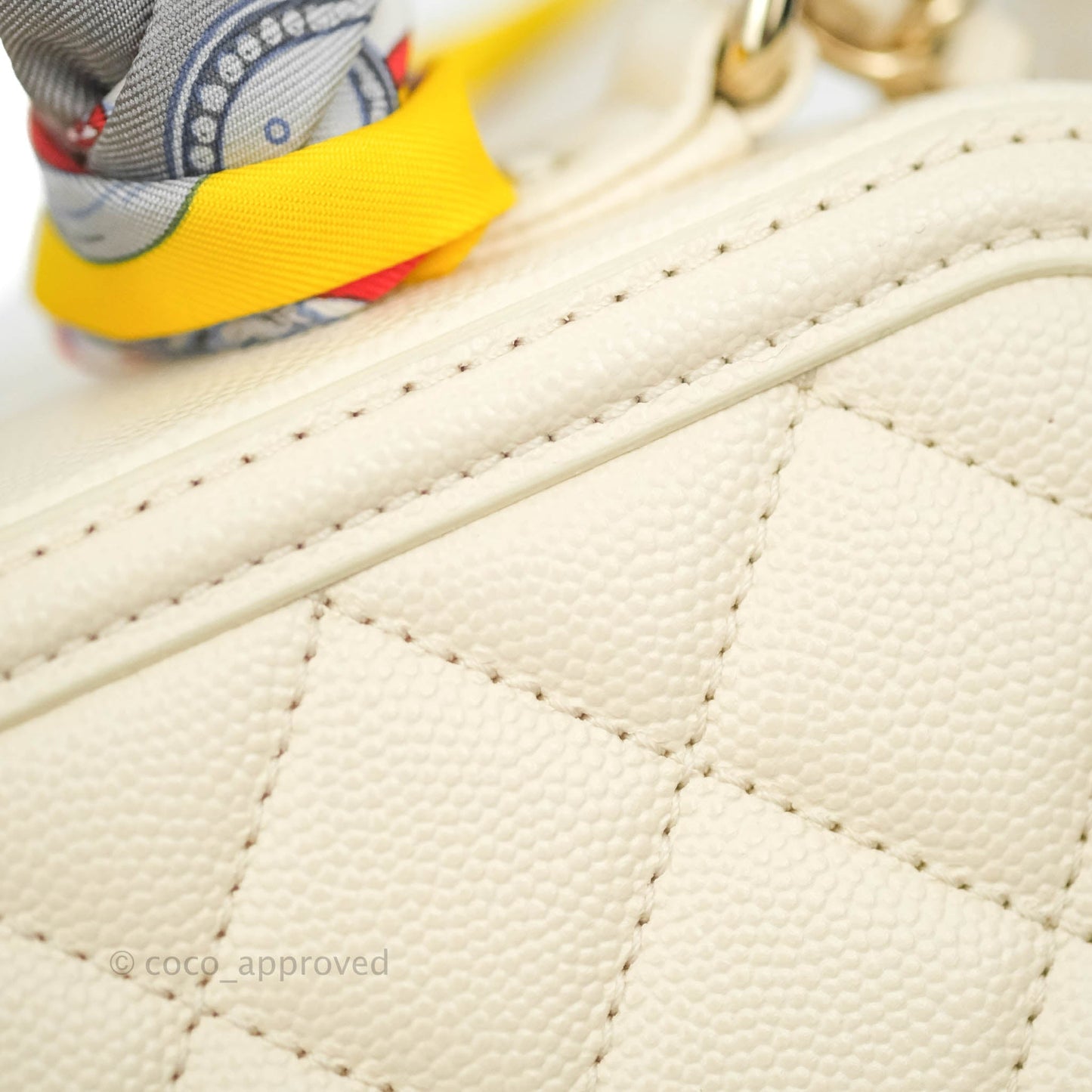 Chanel Quilted Medium CC Filigree Vanity Case Ivory Caviar Gold Hardware