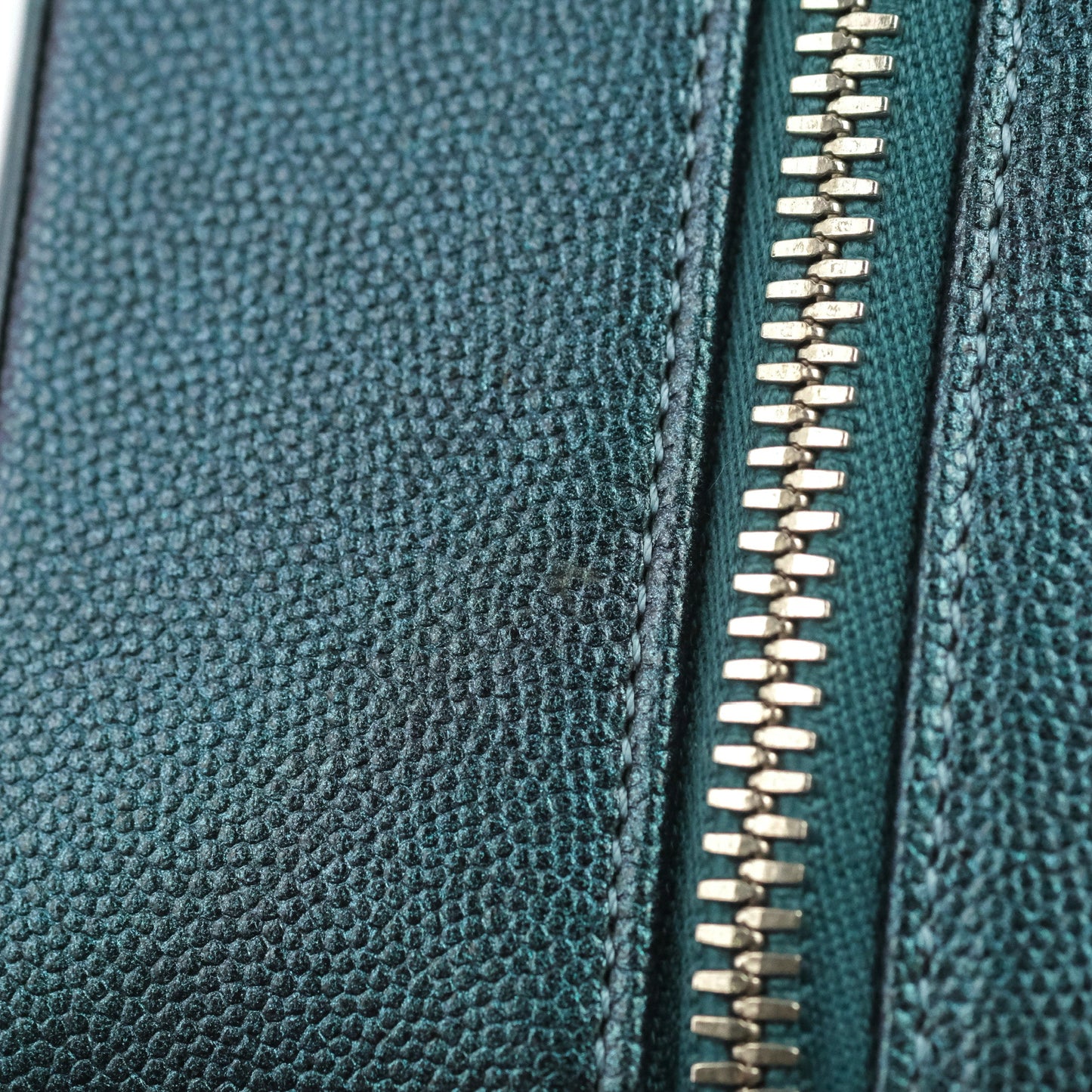 Chanel Quilted Medium CC Filigree Vanity Case Iridescent Dark Turquoise Caviar Rainbow Hardware