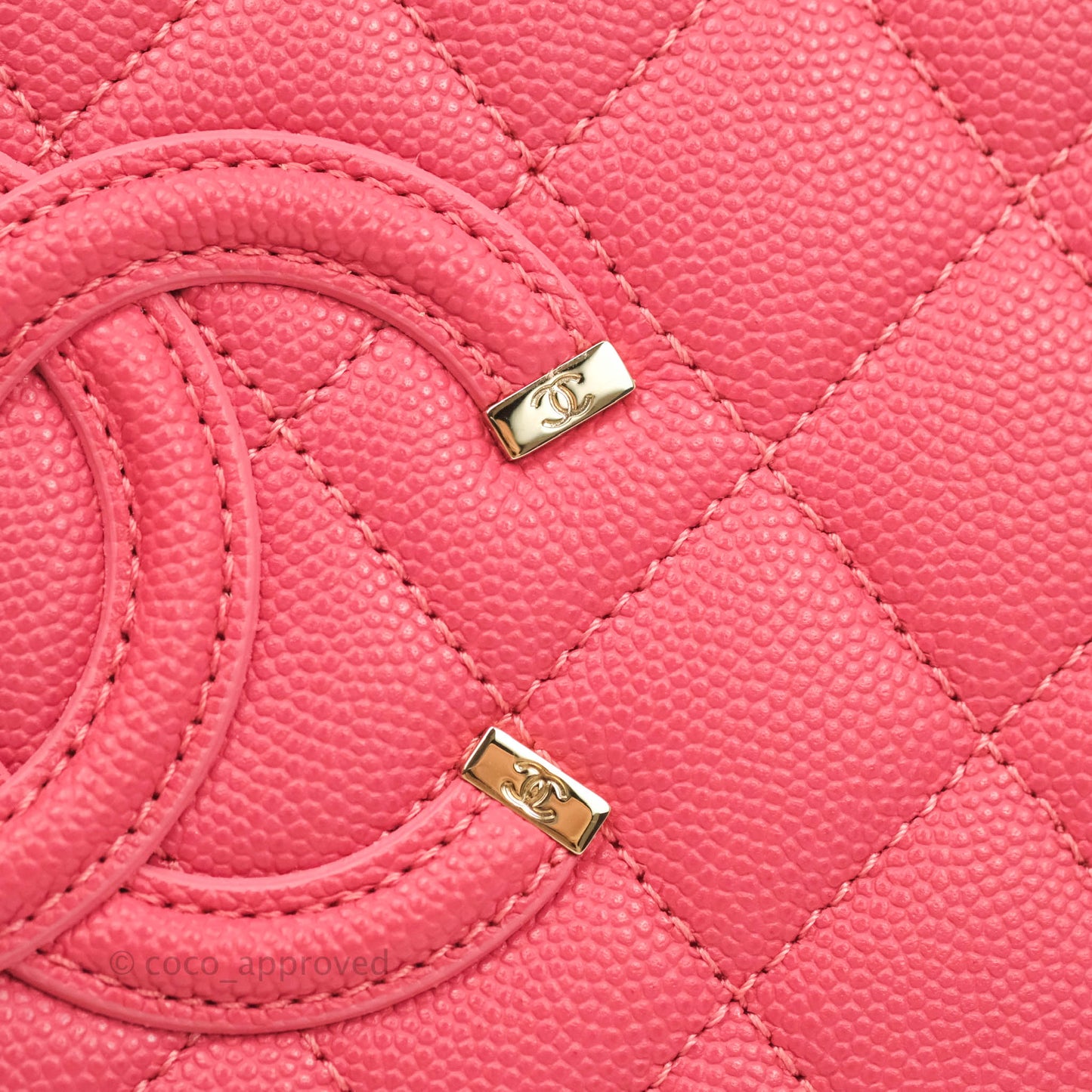 Chanel Quilted Medium CC Filigree Vanity Case Rosy Pink Caviar Gold Hardware