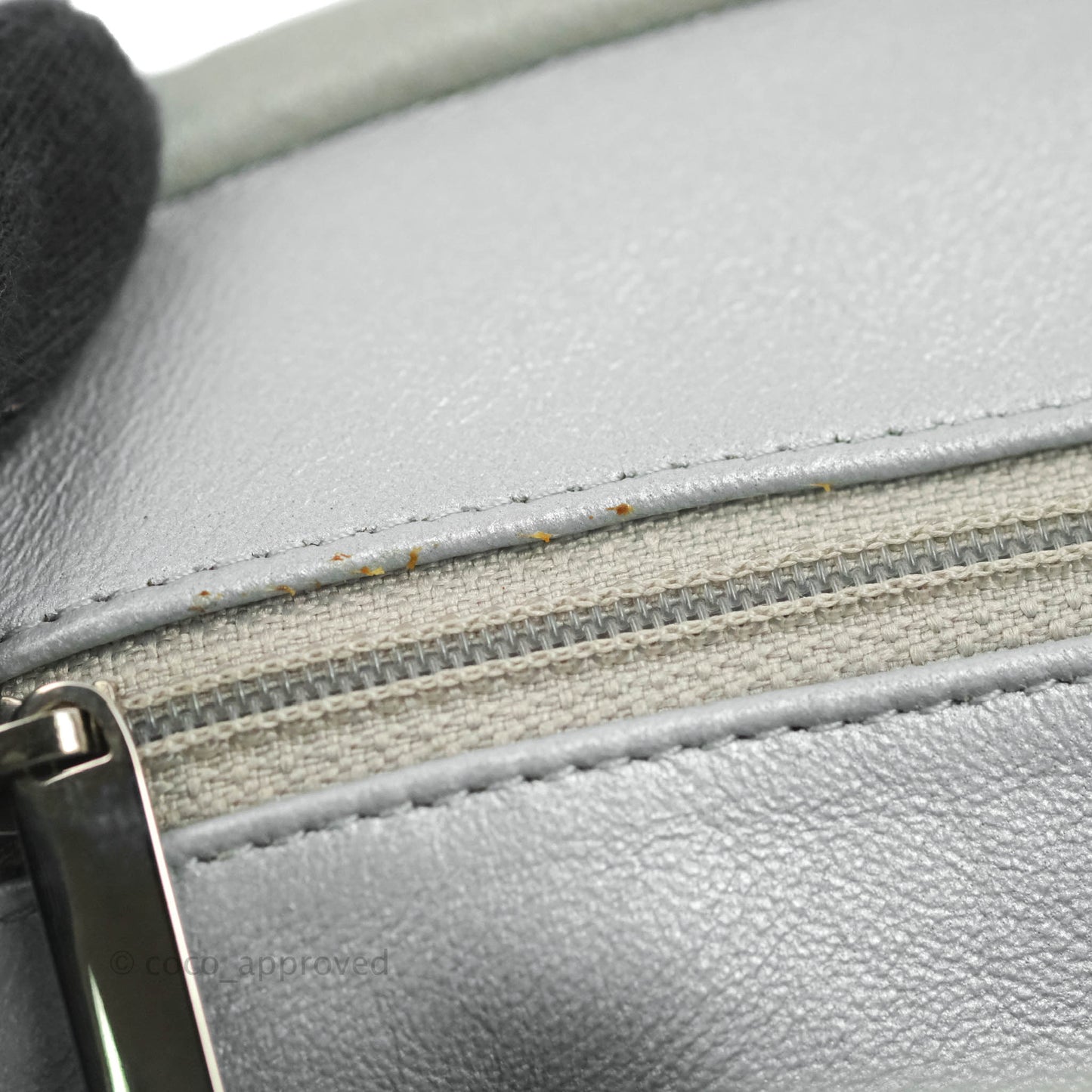 Chanel Quilted Timeless Kisslock Clutch Metallic Silver Lambskin Silver Hardware