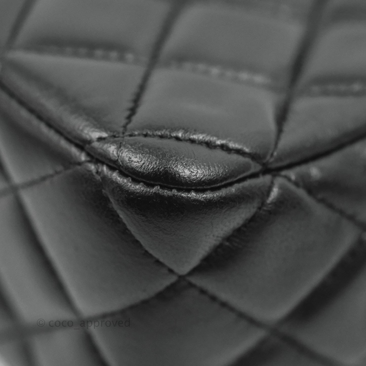 Chanel M/L Medium Flap Bag Valentine Limited Edition Black Lambskin Gold Hardware