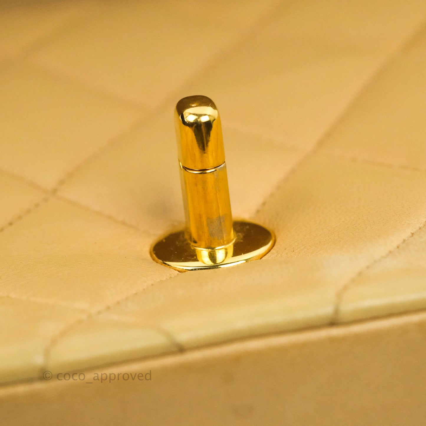 Chanel Vintage Small Quilted Classic Diana Flap Bag Beige Lambskin 24K Gold Hardware