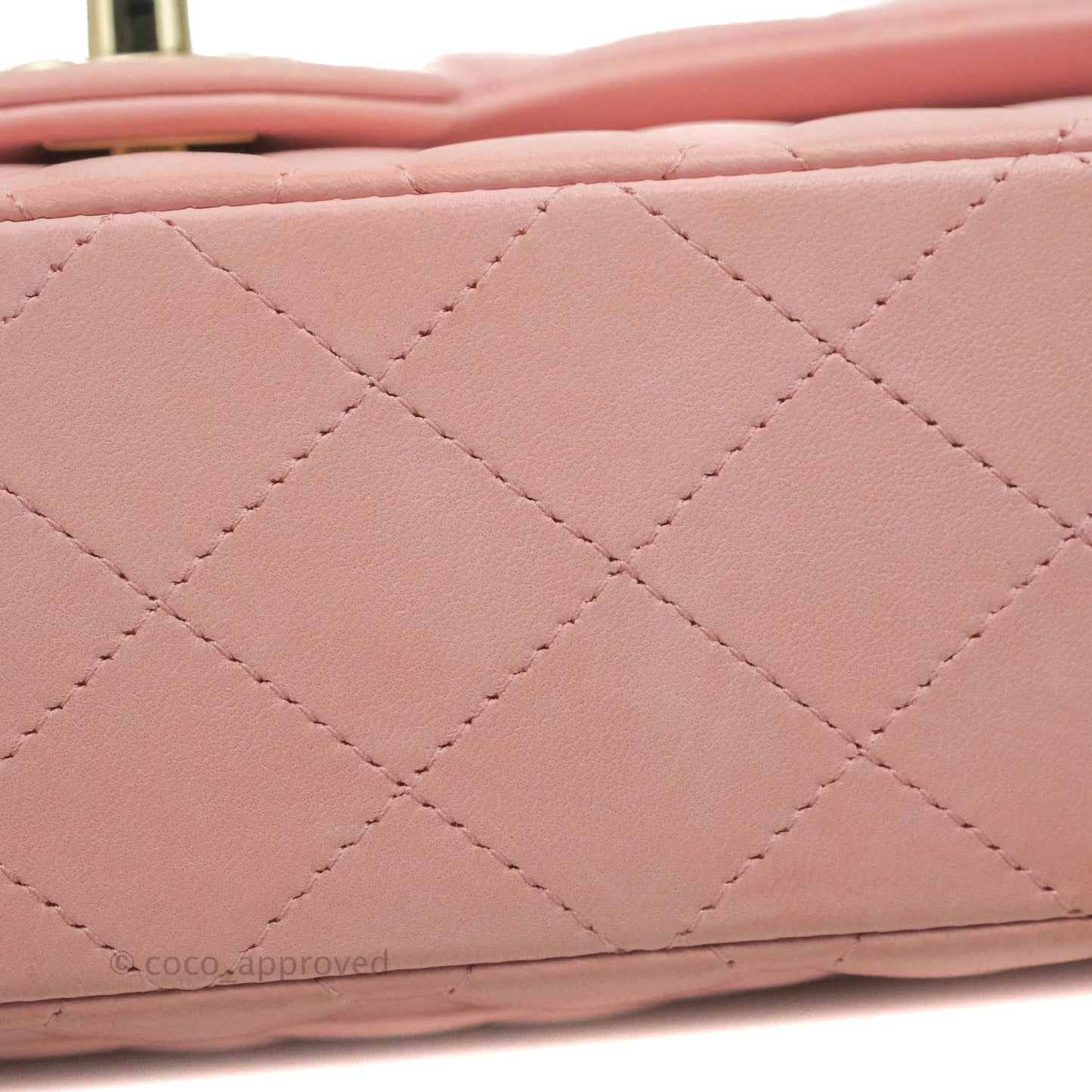 Chanel Classic M/L Medium Flap Quilted Pink Lambskin Gold Hardware