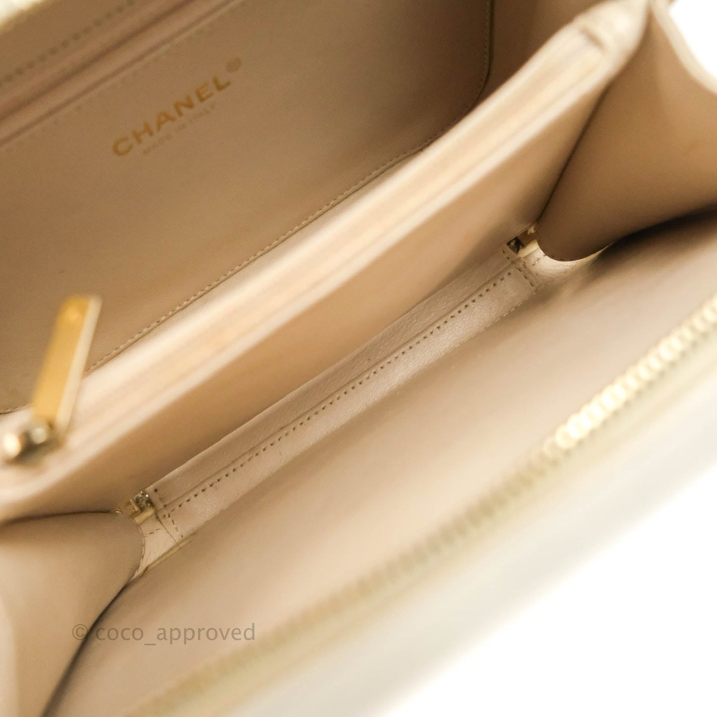 Chanel Quilted Medium CC Filigree Vanity Case White Caviar Aged Gold Hardware