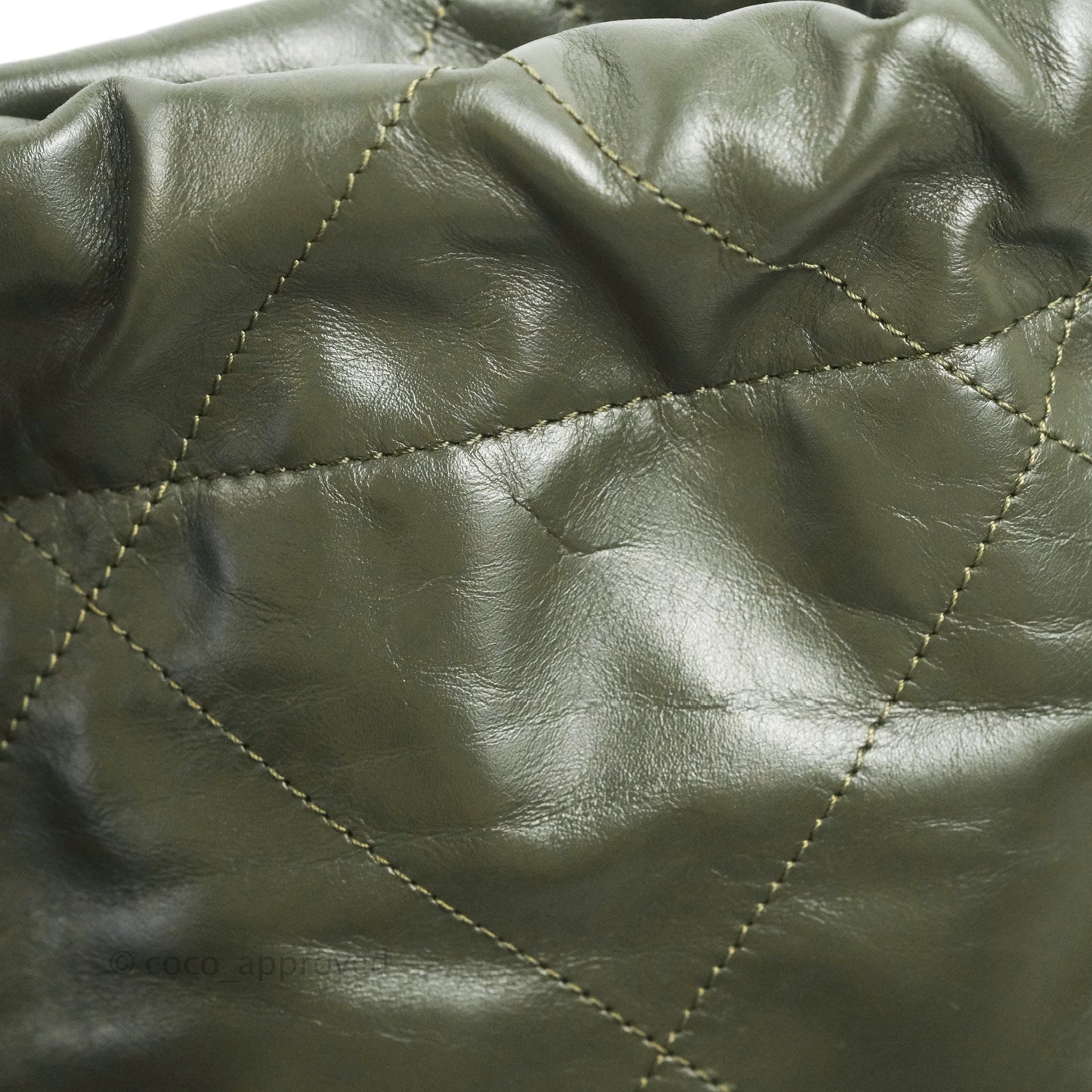 Chanel 22 Medium Army Green Shiny Calfskin Ruthenium Hardware