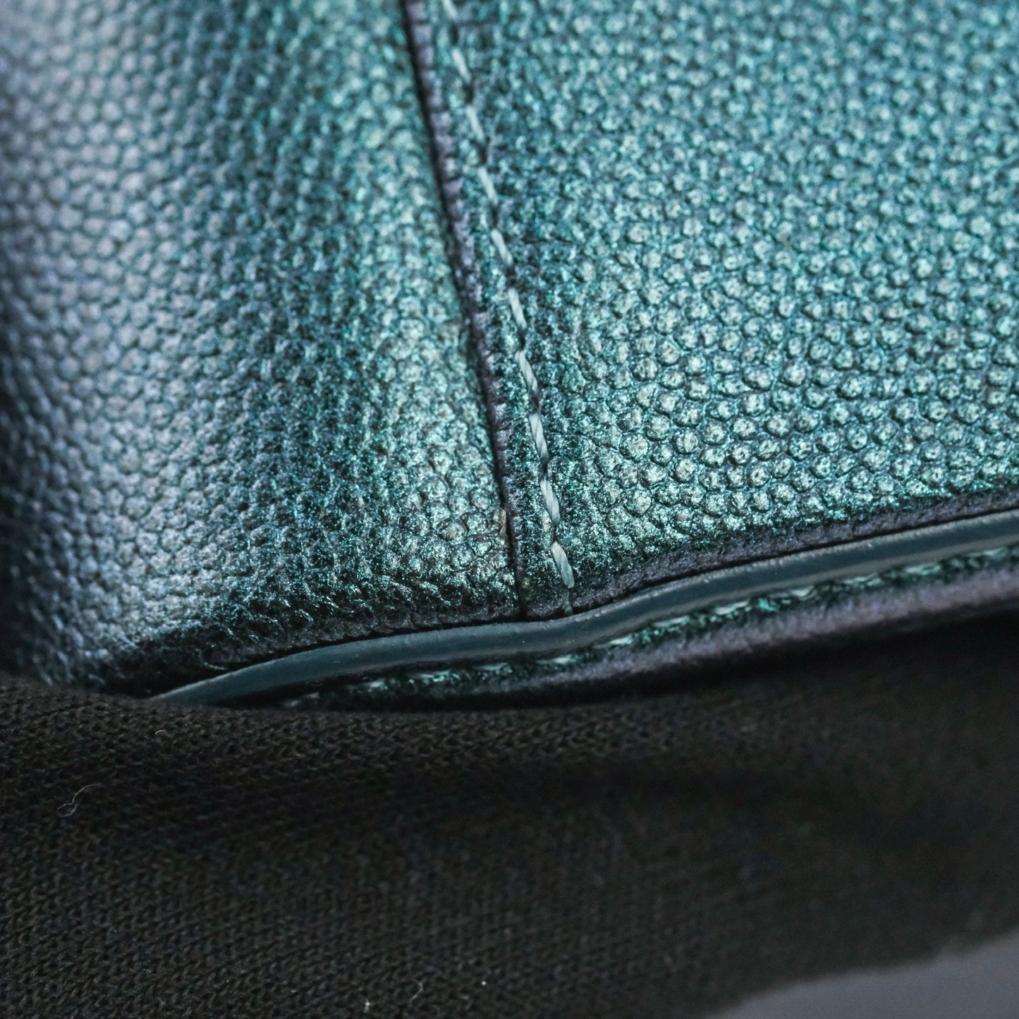 Chanel Quilted Medium CC Filigree Vanity Case Iridescent Dark Turquoise Caviar Rainbow Hardware