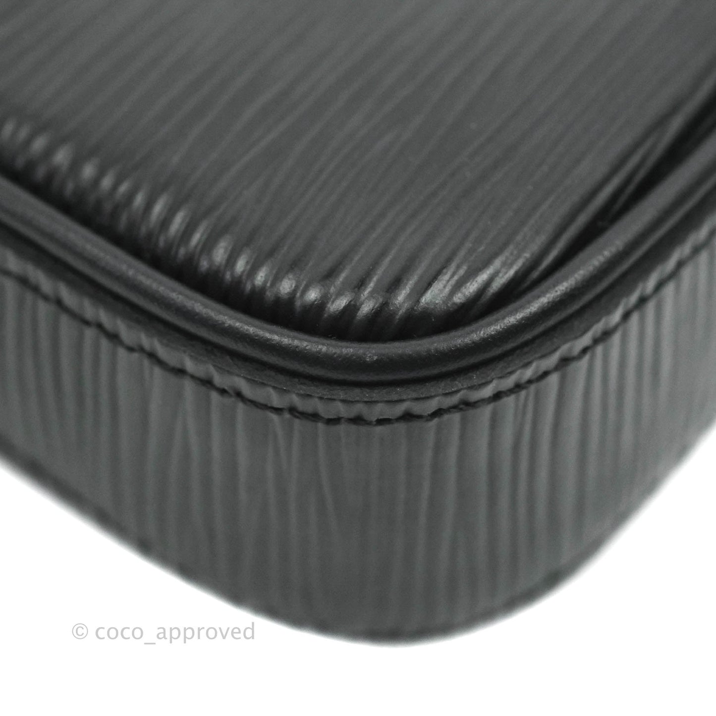 Louis Vuitton Epi Easy Pouch On Strap Black