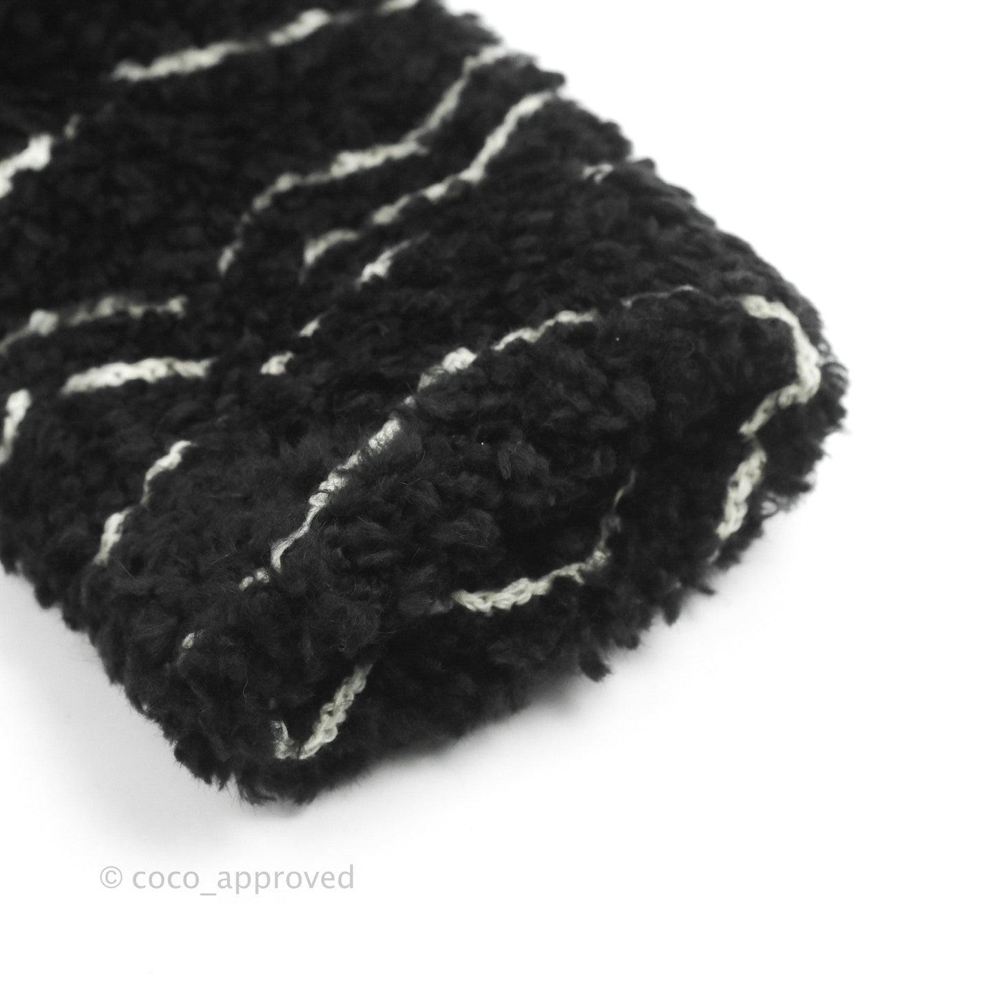 Chanel Fuzzy Alpaca Zip-Up Jacket in Black Size 34