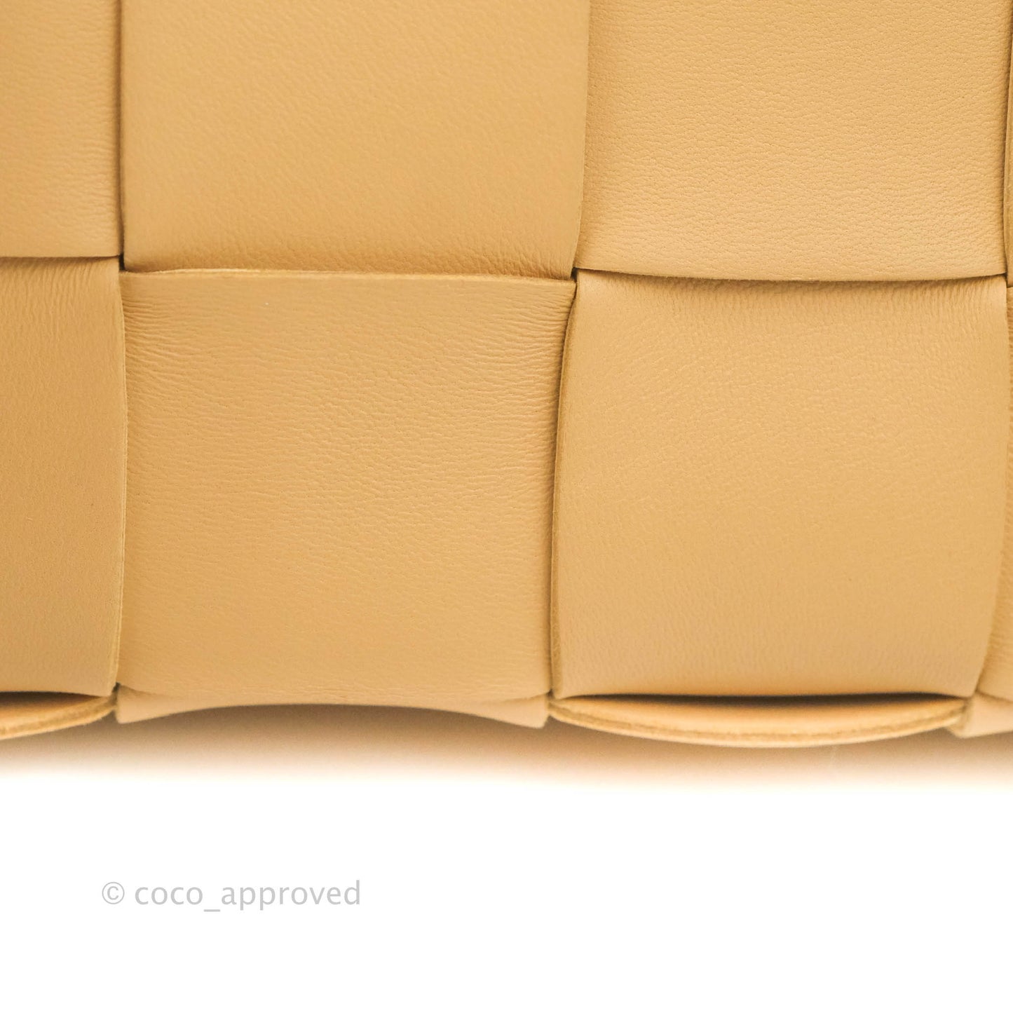 Bottega Veneta Cassette Shoulder Bag Intrecciato Beige Lambskin