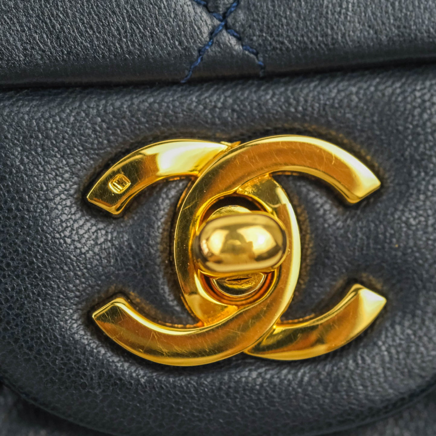 Chanel Classic Vintage Medium M/L Flap Navy Lambskin 24K Gold Hardware