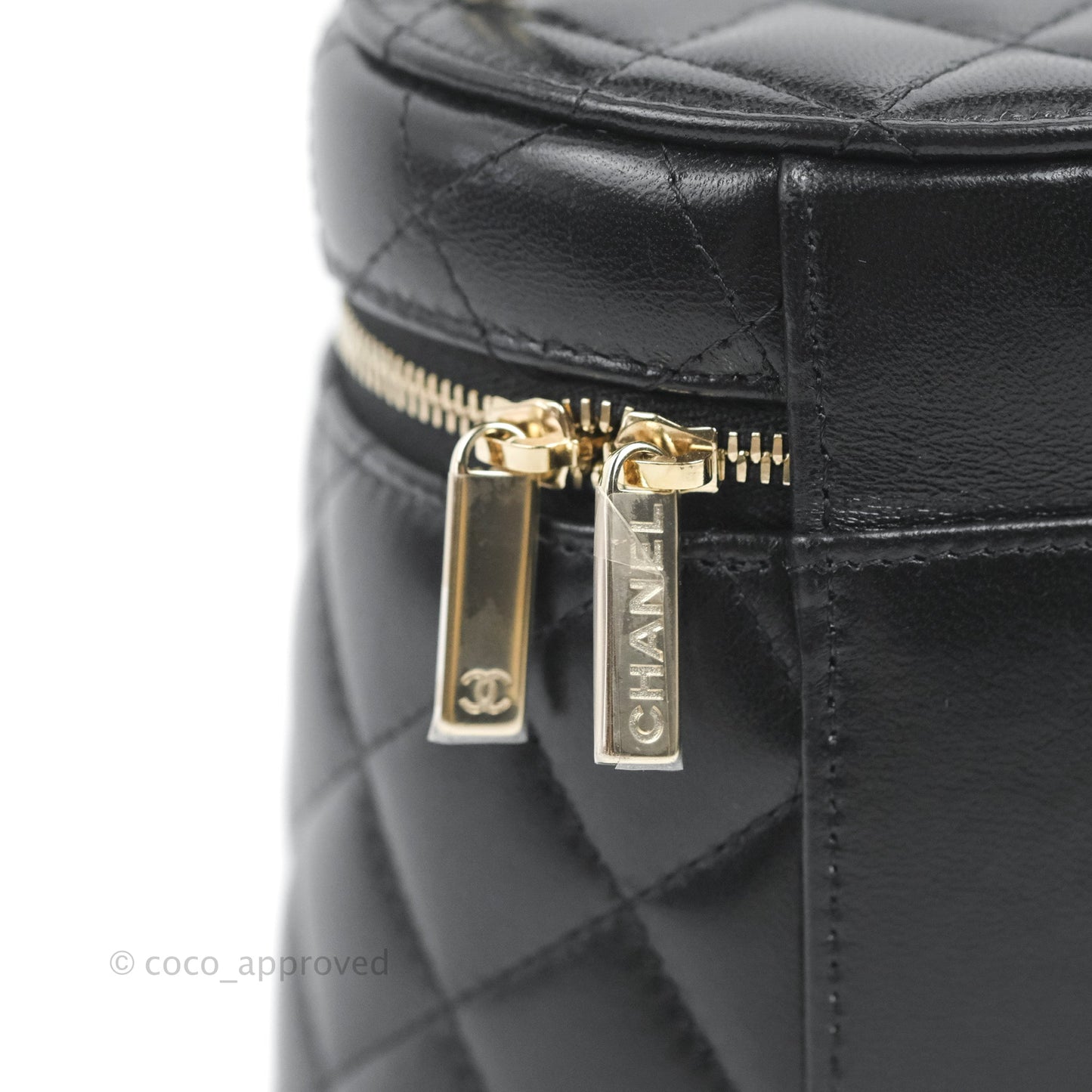 Chanel Small Top Handle Vanity Case Black Shiny Lambskin Gold Hardware 22S
