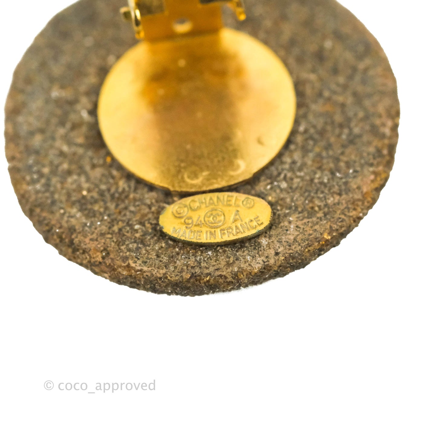 Chanel Vintage CC Round Earrings Clip On Gold Tone