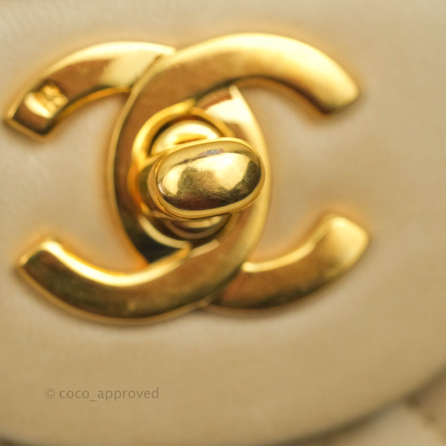 Chanel Classic Vintage Small Flap Beige Lambskin 24K Gold Hardware