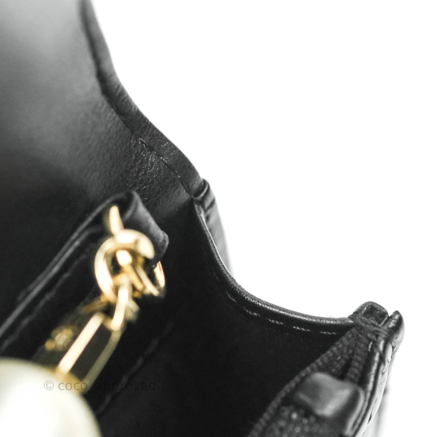 Chanel Imitation Pearls Clutch with Chain Black Shiny Calfskin Gold Hardware