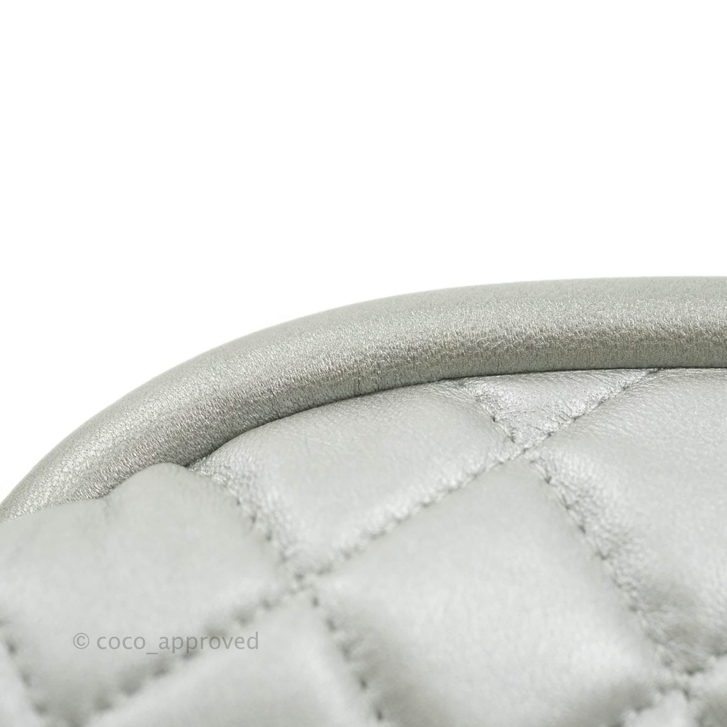 Chanel Quilted Timeless Kisslock Clutch Metallic Silver Lambskin Silver Hardware