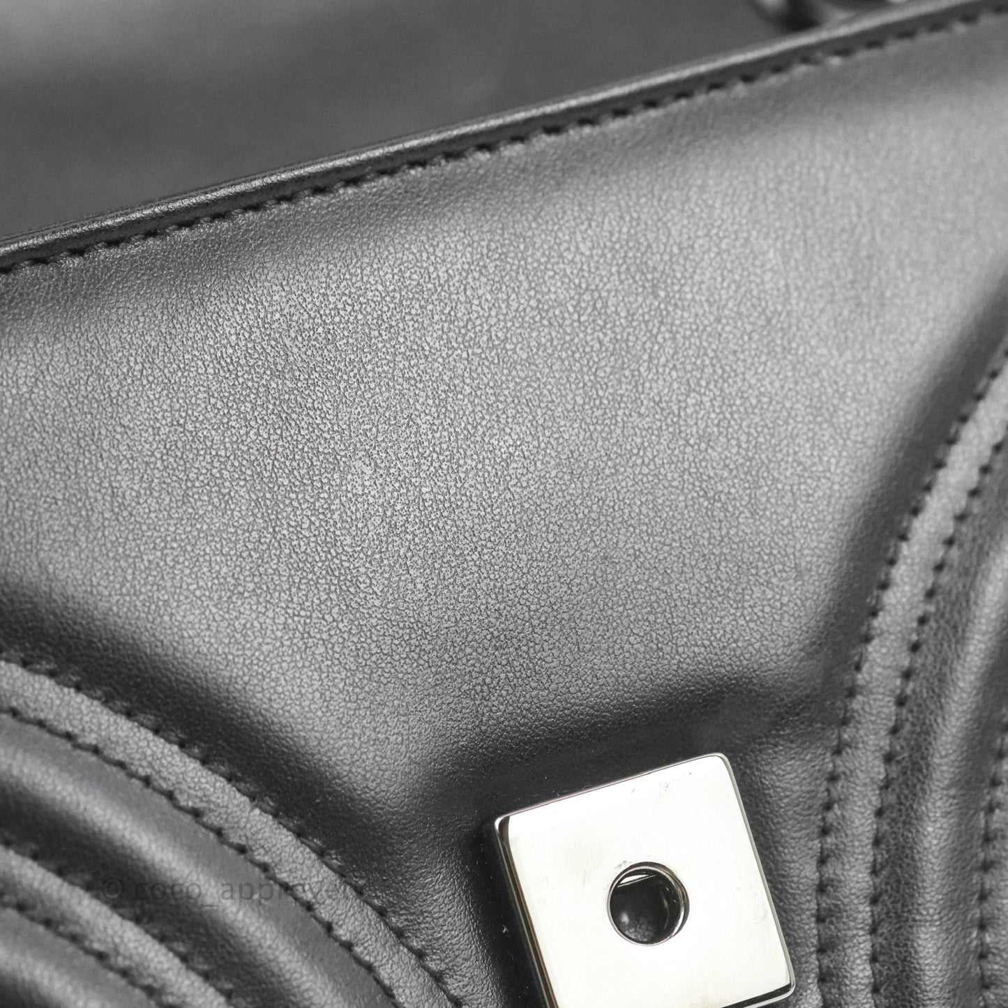 Gucci Chevron GG Marmont Matelassé Mini Bag So Black Black Hardware