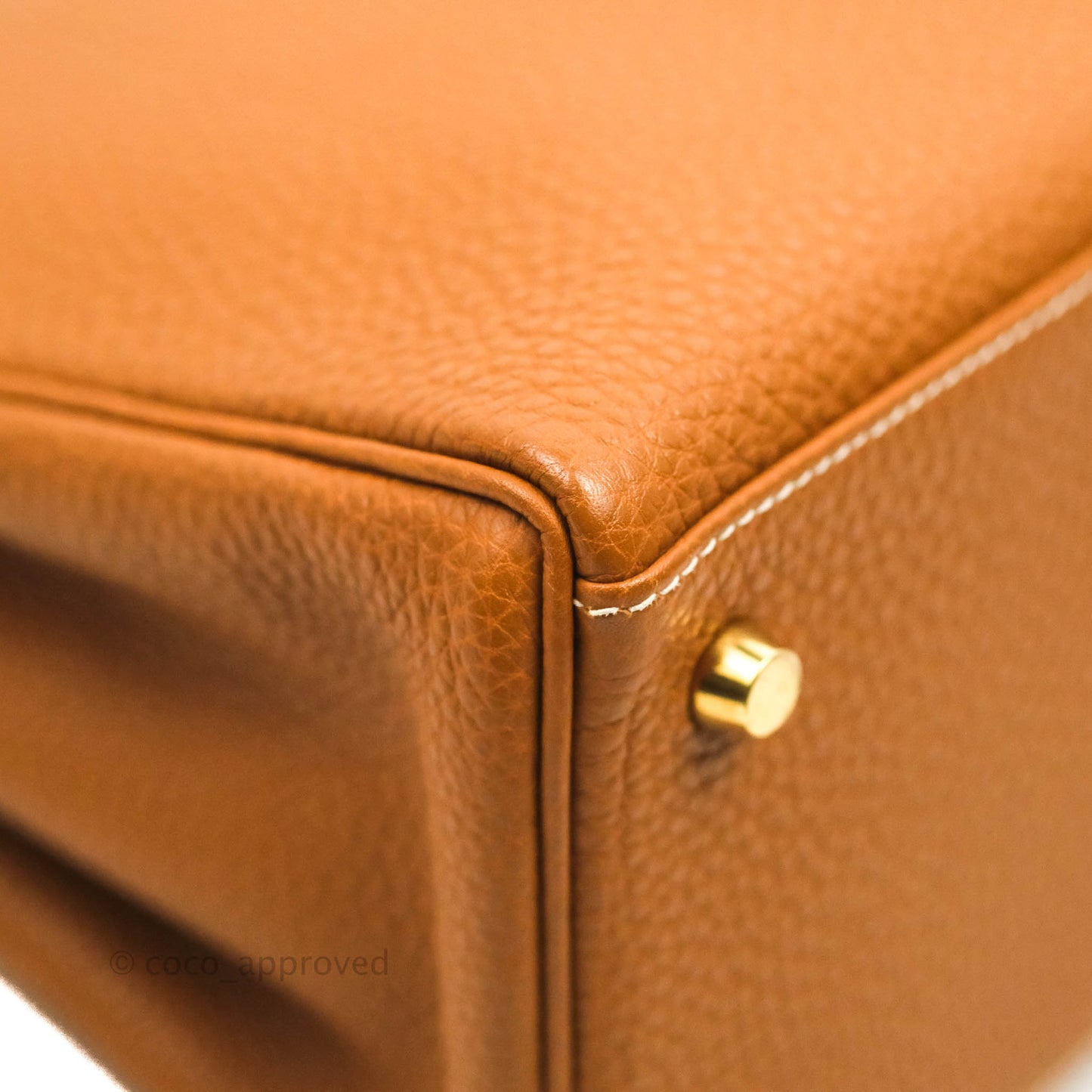 Hermès Kelly 28 Gold Clemence Gold Hardware