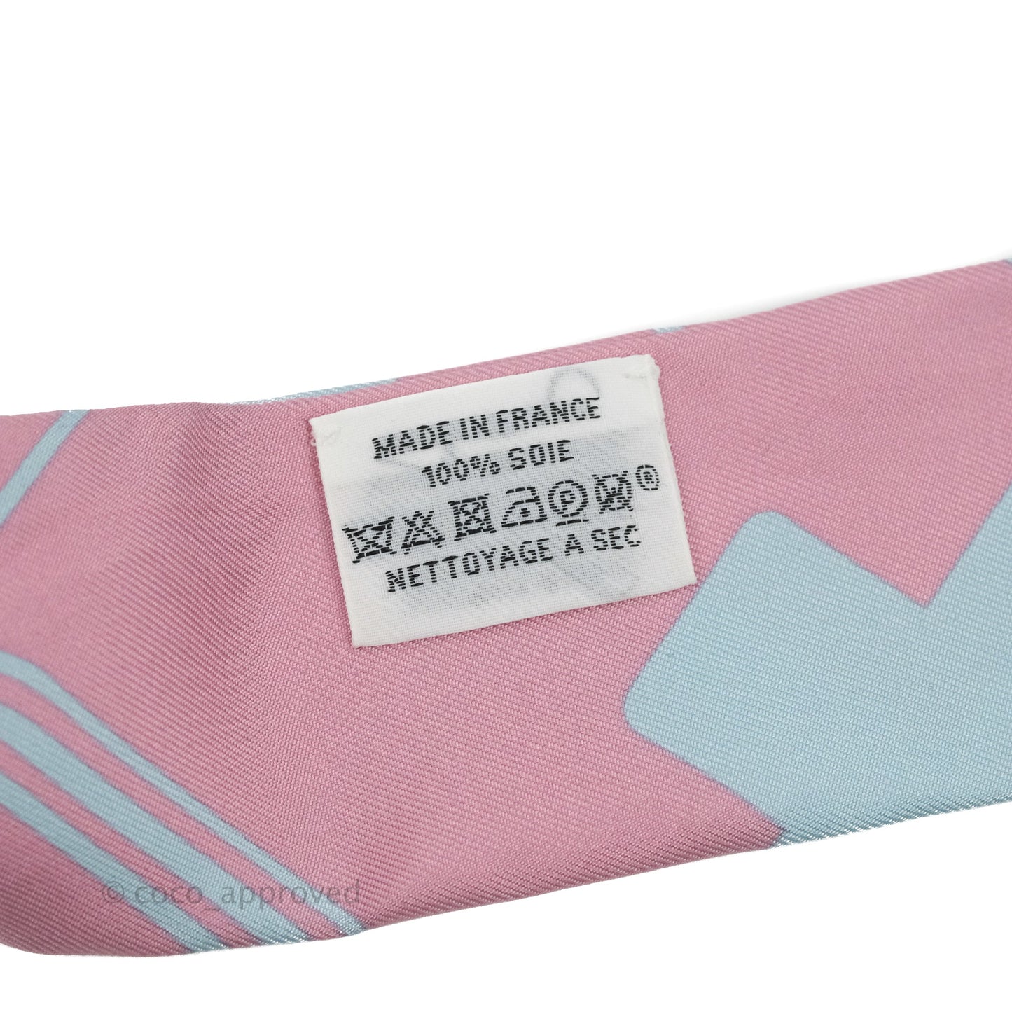 Hermès Les Coupes Tattoo Silk Twilly