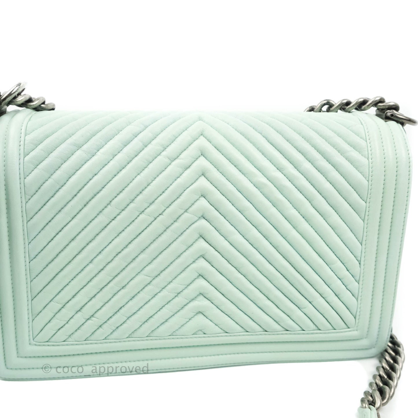 Chanel New Medium Chevron Boy Mint Crumpled Calfskin Ruthenium Hardware