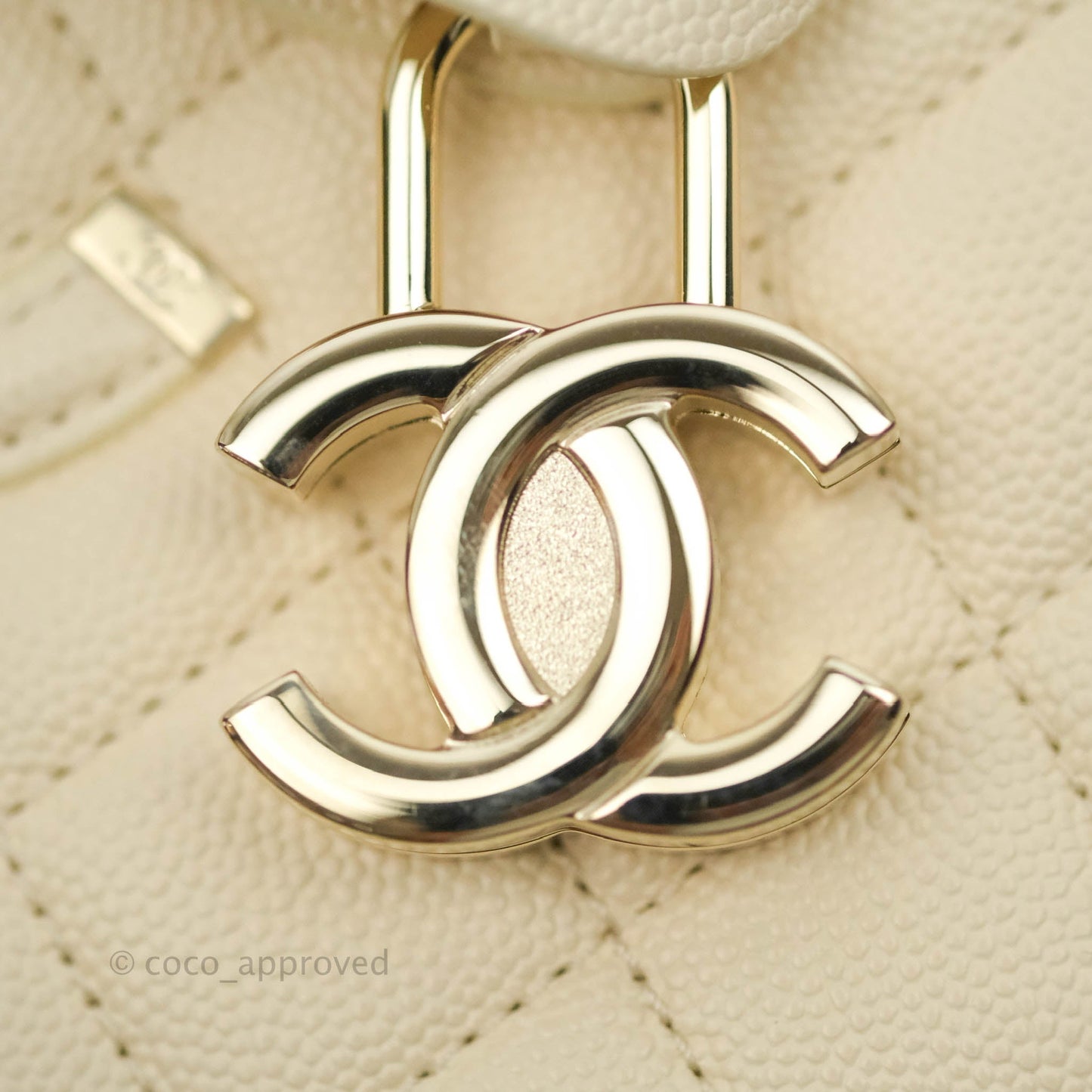 Chanel Quilted Medium CC Filigree Vanity Case Ivory Caviar Gold Hardware
