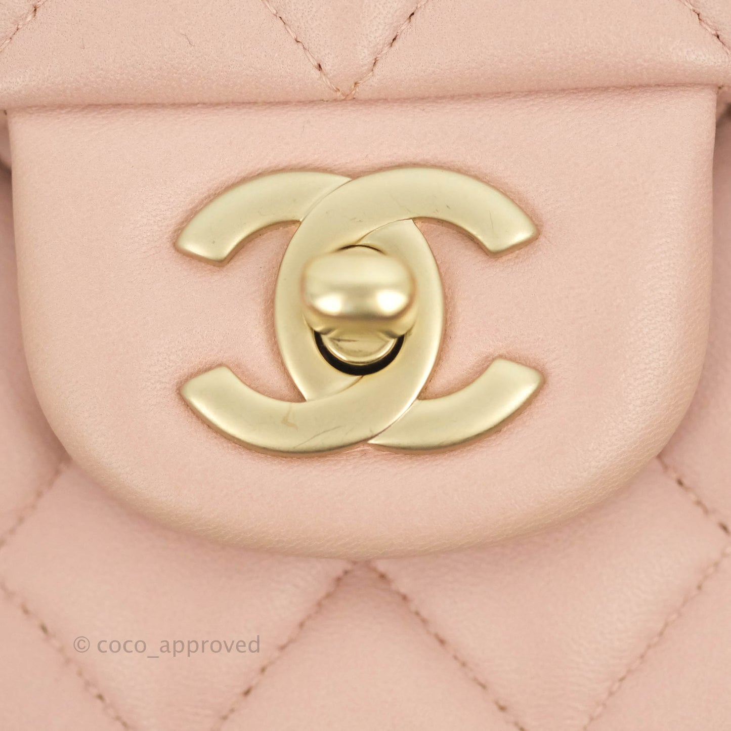 Chanel Classic M/L Medium Flap Quilted Light Pink Lambskin Matte Gold Hardware