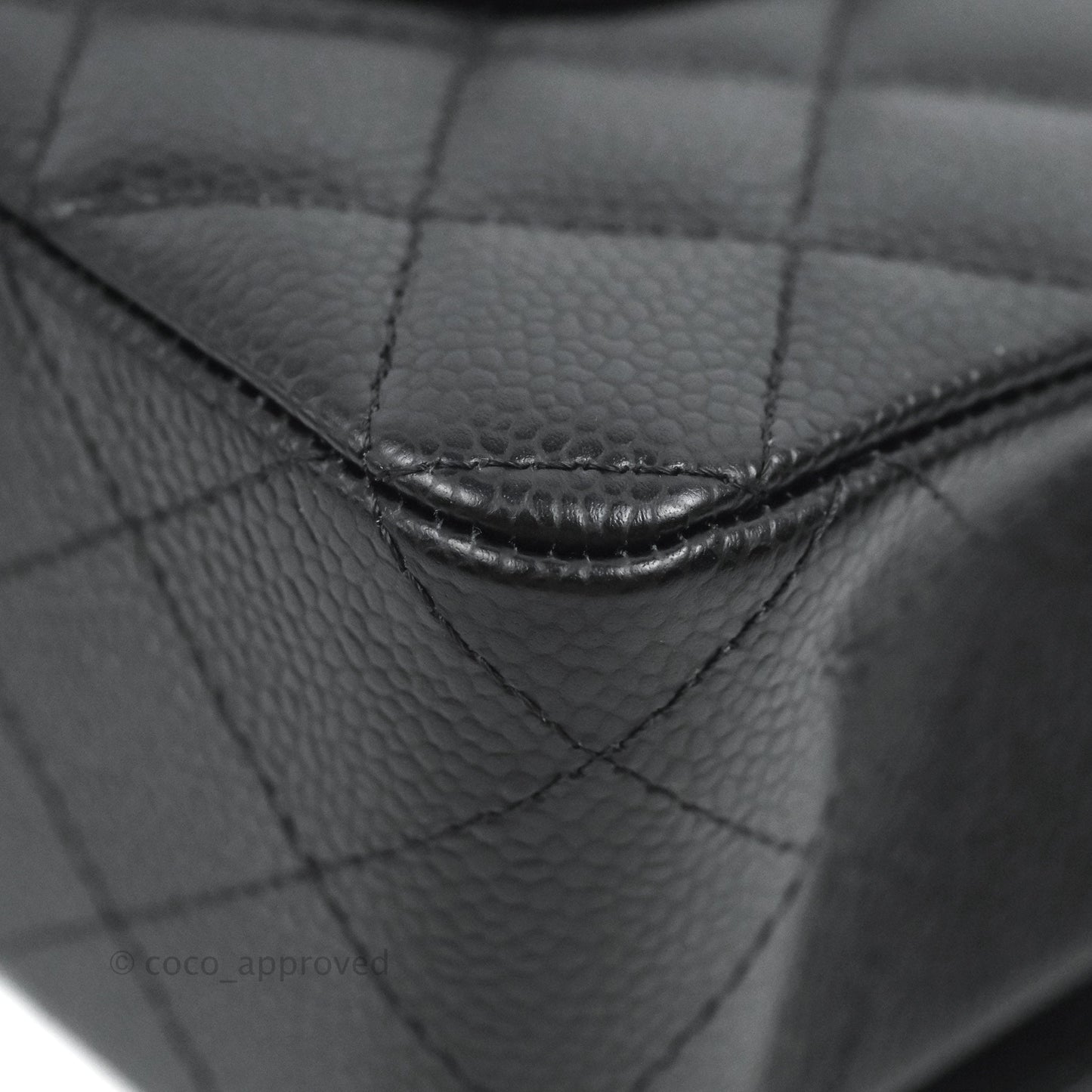 Chanel Classic M/L Medium Flap Quilted Black Caviar Gold Hardware