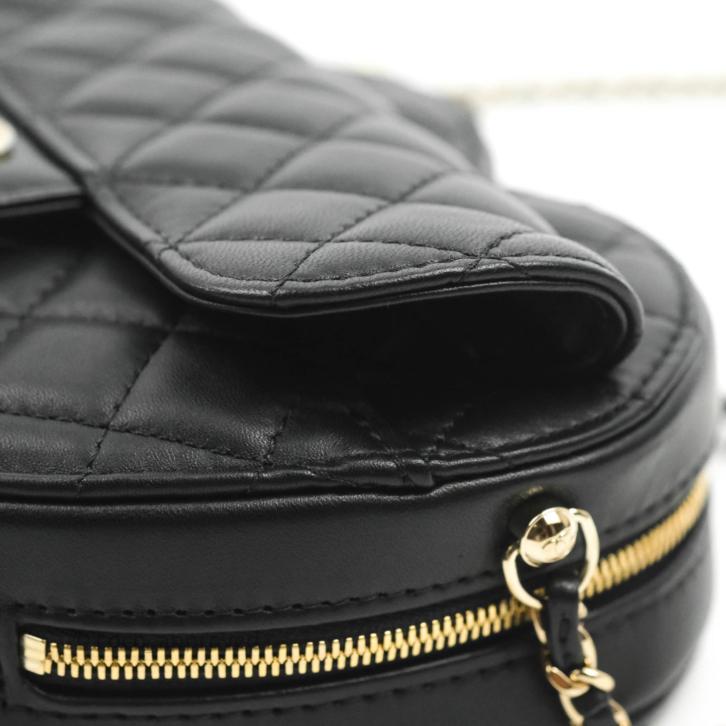 Chanel Large Heart Bag Black Lambskin Gold Hardware 22S