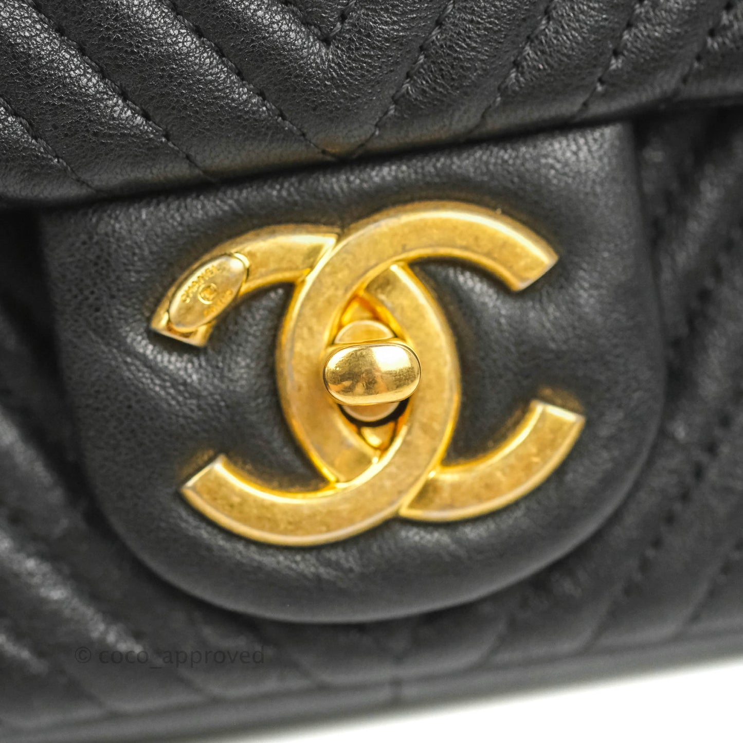 Chanel Medium Chevron Surpique Flap Black Calfskin Aged Gold Hardware