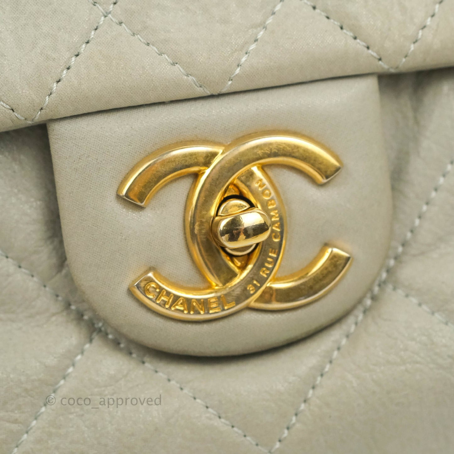 Chanel Iridescent Calfskin Quilted Chic Quilt Flap Grey Gold Hardware