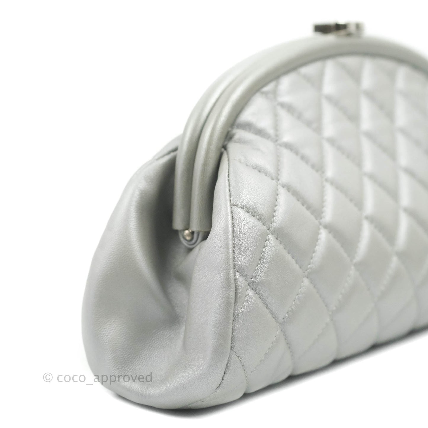 Chanel Quilted Timeless Kisslock Clutch Metallic Silver Lambskin Silver Hardware