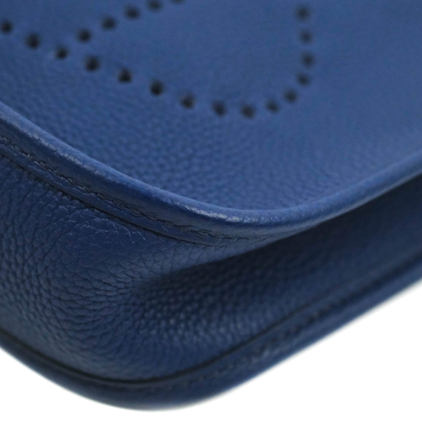 Hermès Mini Evelyne 16 Bleu Saphir/Bleu Indigo Taurillon Maurice Gold Hardware