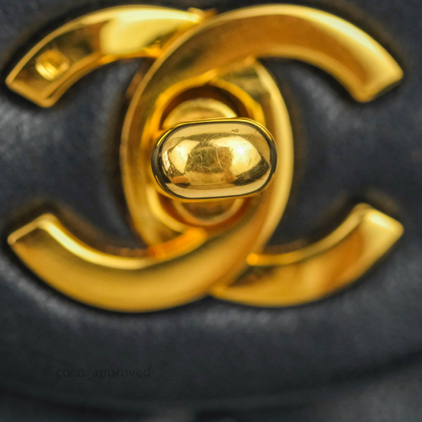 Chanel Classic Vintage Medium M/L Flap Navy Lambskin 24K Gold Hardware