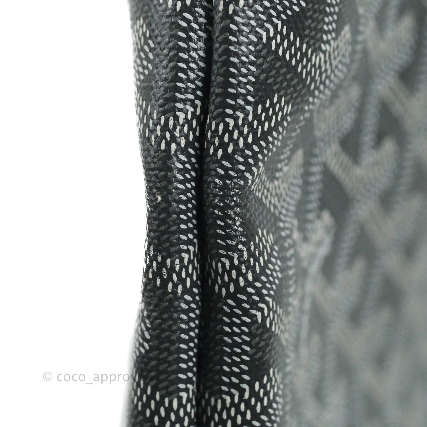 Goyard Artois Grey Goyardine Canvas PM⁣⁣⁣⁣⁣⁣⁣⁣⁣⁣⁣⁣⁣⁣⁣⁣⁣⁣⁣⁣