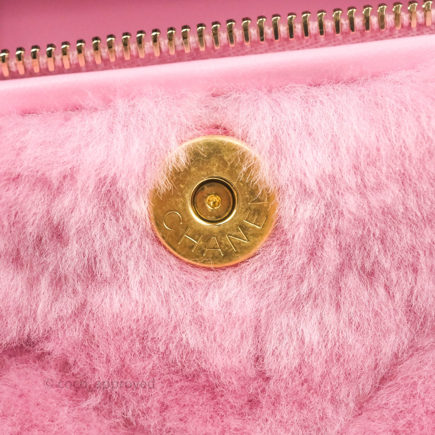 Chanel Small Vanity Case Pink Shearling Lambskin Gold Hardware 22A