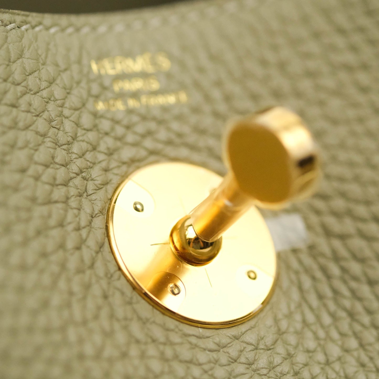 Hermès Lindy 26 Taurillon Clemence Sauge Gold Hardware