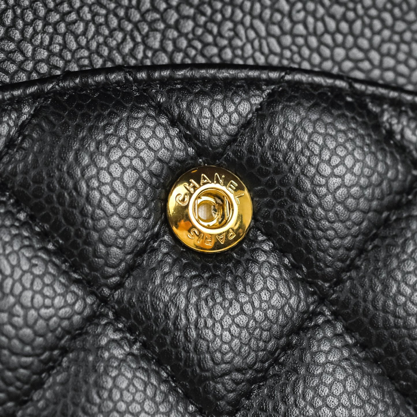 Chanel Classic M/L Medium Flap Quilted Black Caviar Gold Hardware