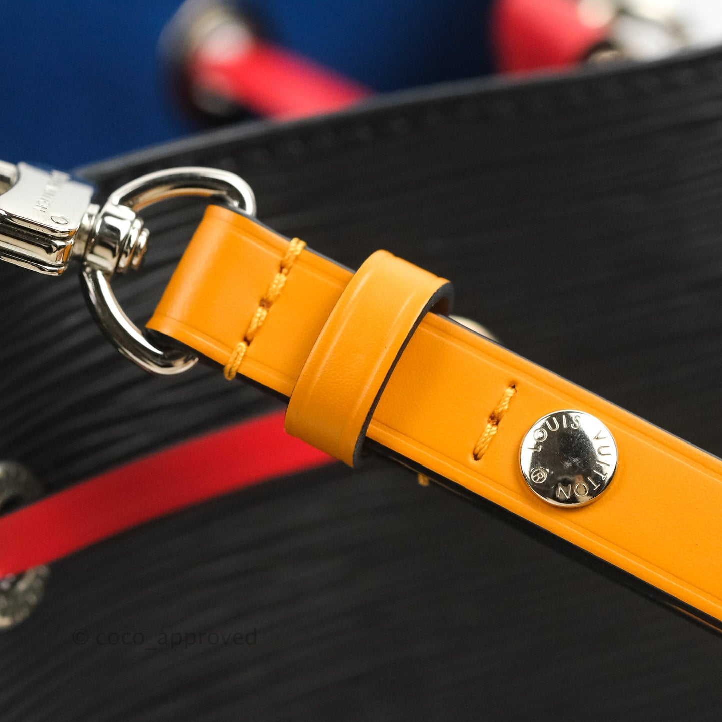 Louis Vuitton Neonoe BB Black Safran Epi Leather⁣