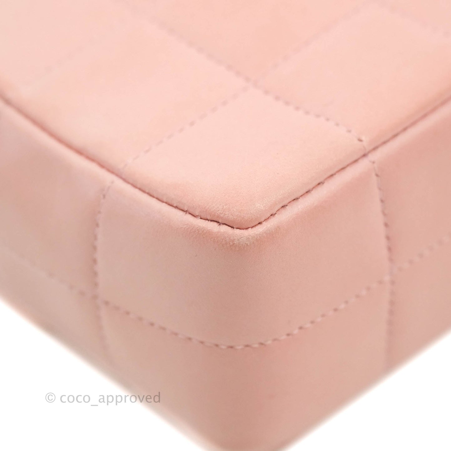 Chanel Vintage Quilted Mini Chocolate Bar Camellia Flap Pink Lambskin Gold Hardware