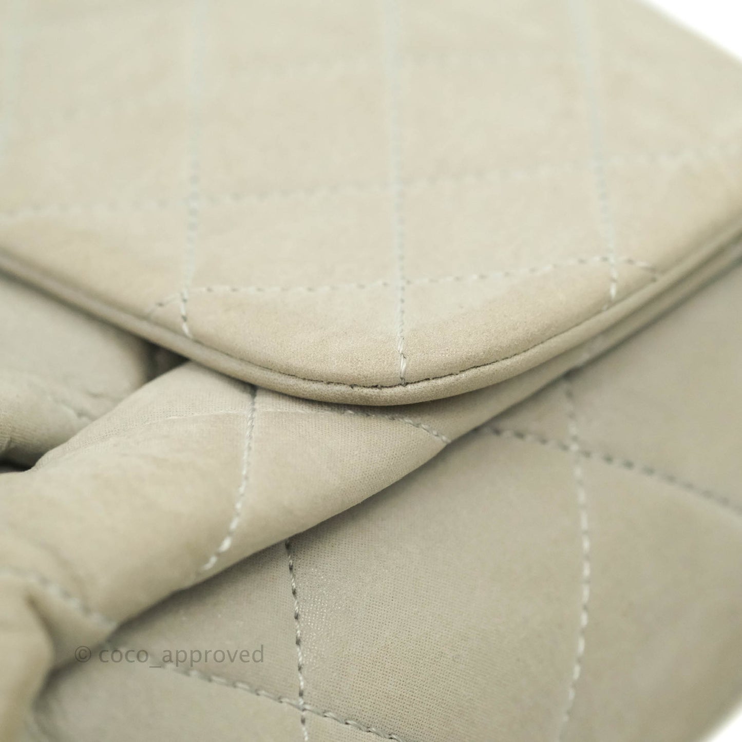 Chanel Iridescent Calfskin Quilted Chic Quilt Flap Grey Gold Hardware