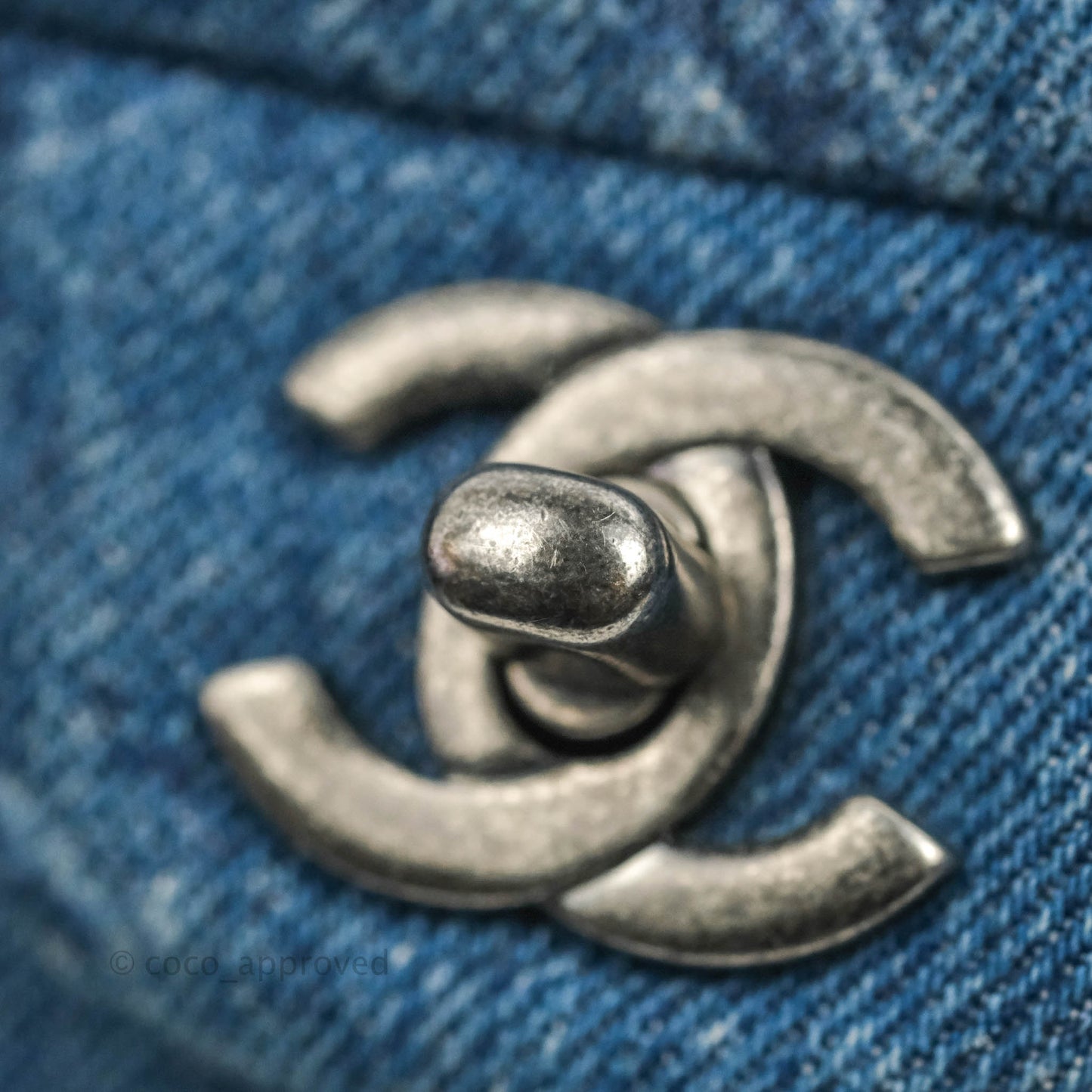 Chanel Classic M/L Medium Double Flap Blue Denim Ruthenium Hardware