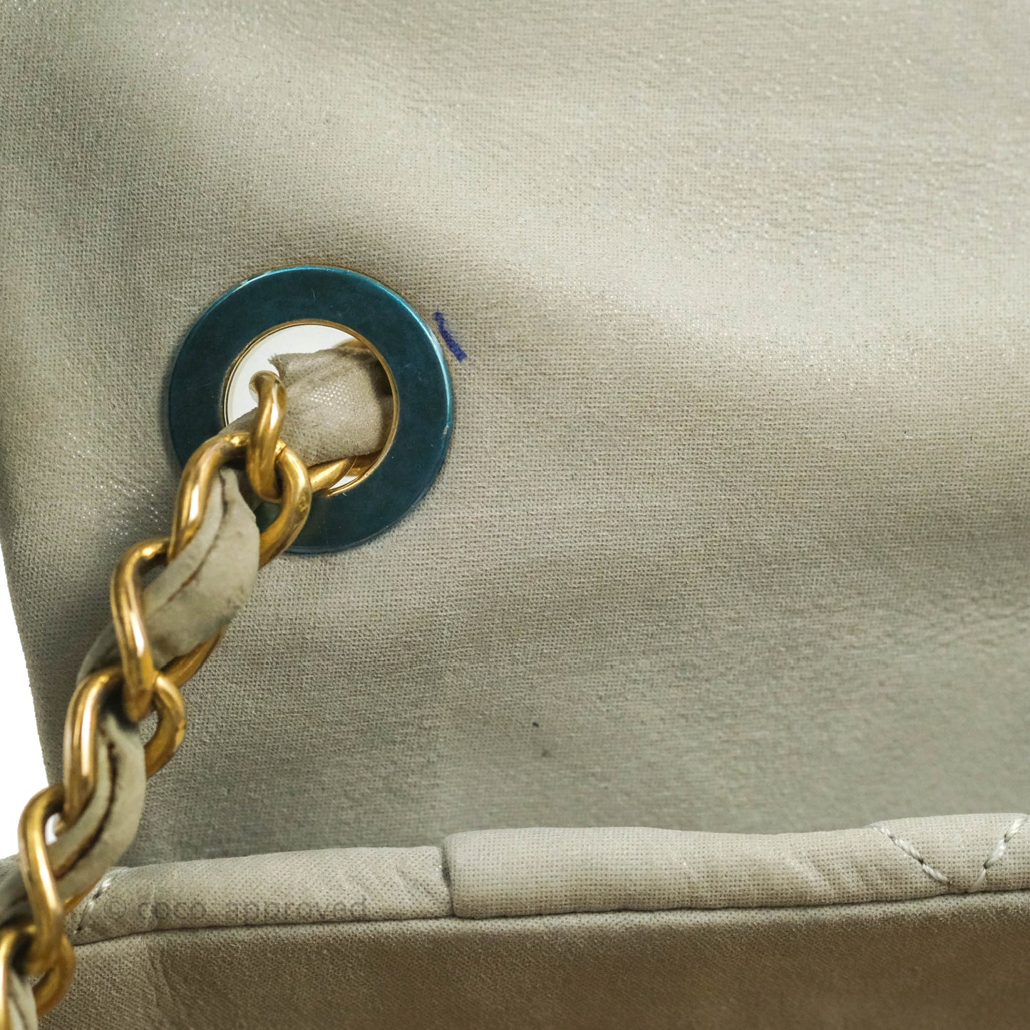 Chanel Iridescent Calfskin Quilted Chic Quilt Flap Grey Gold Hardware