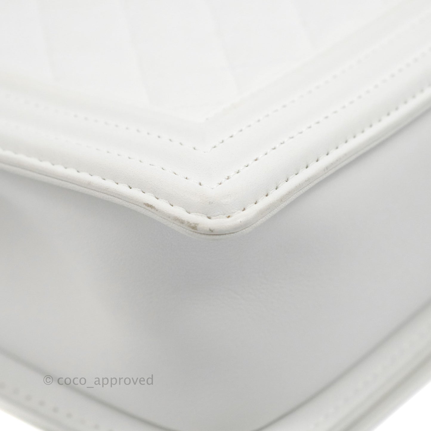 Chanel Quilted Medium Boy White Calfskin Gold Hardware