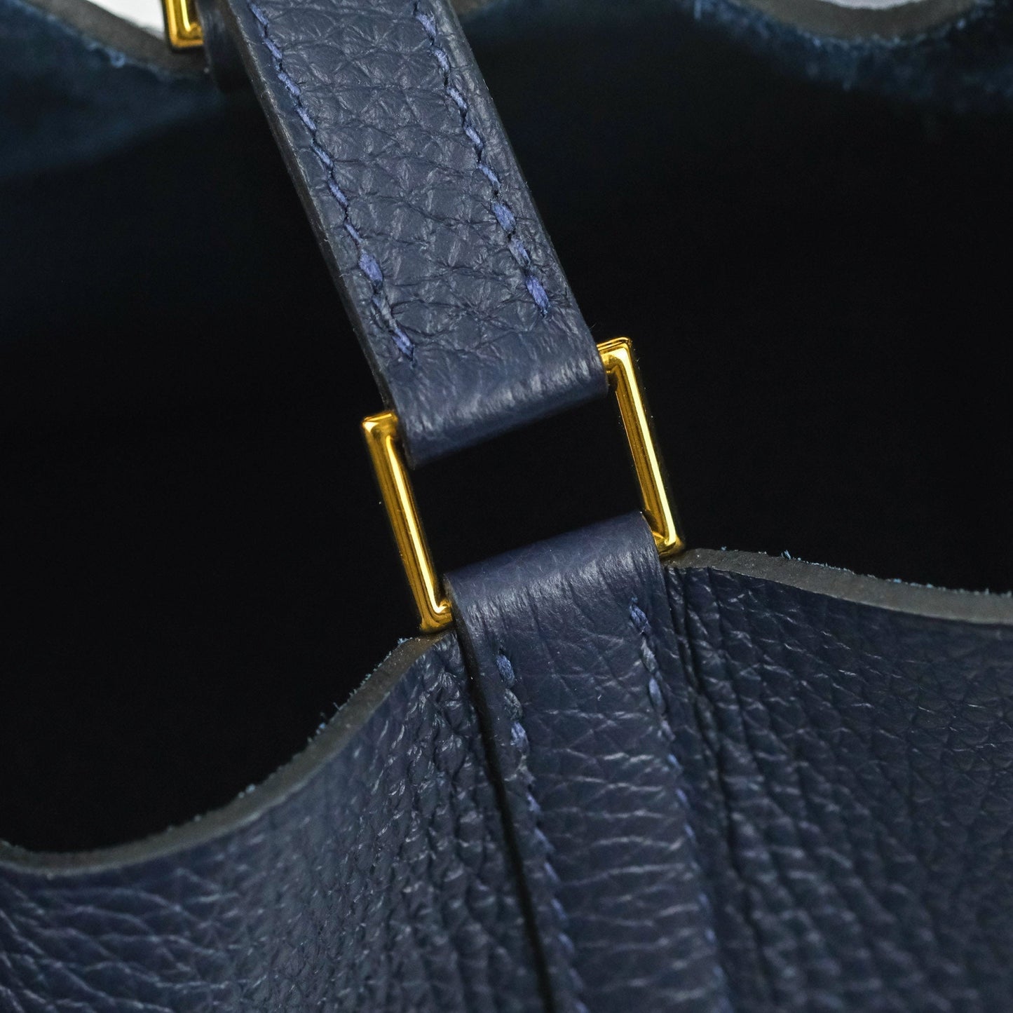 Hermès Picotin Lock 18 Bleu Nuit Clemence Gold Hardware