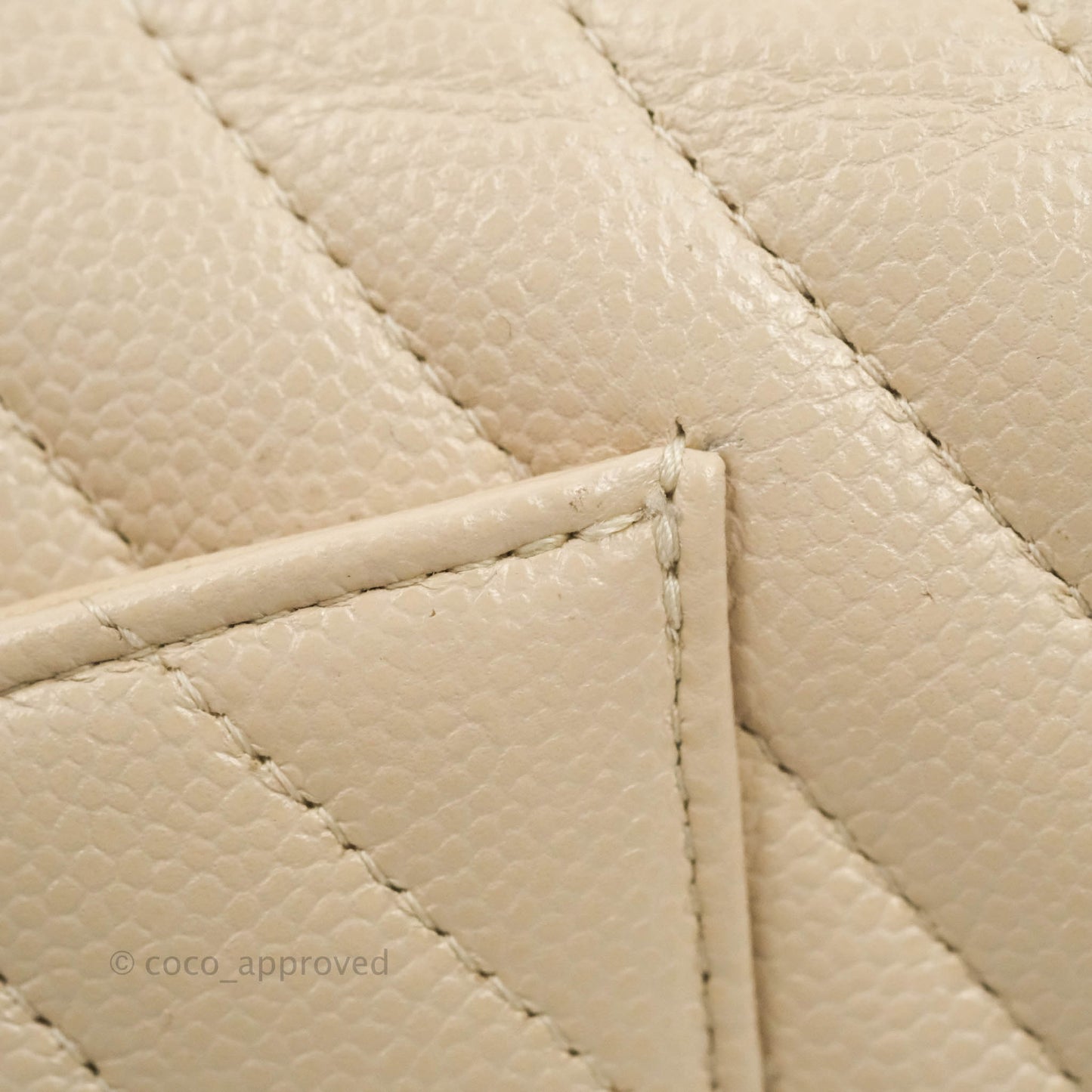 Chanel Classic M/L Medium Double Flap Chevron Ivory Caviar Gold Hardware