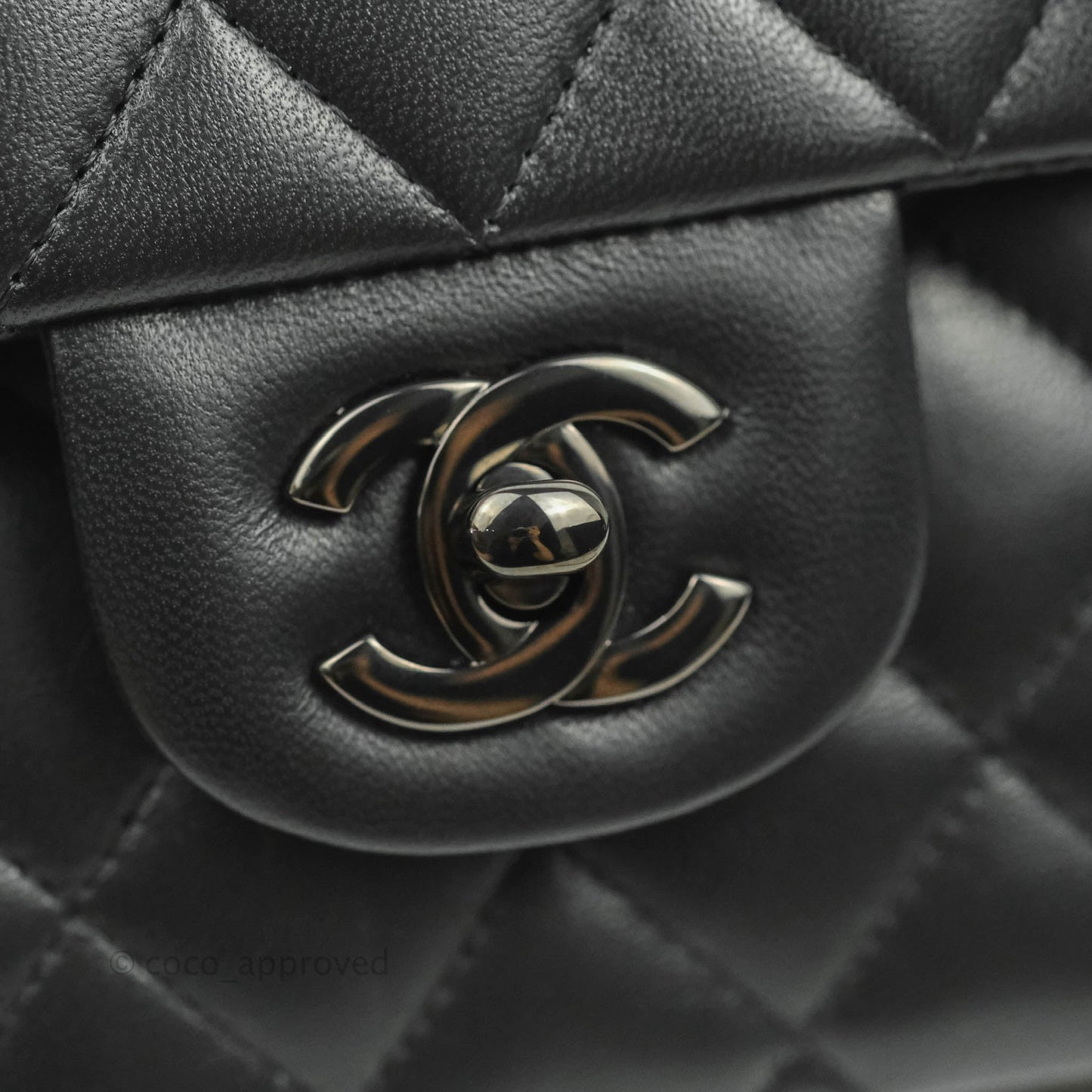 Chanel Classic Quilted M/L Medium Double Flap So Black Lambskin
