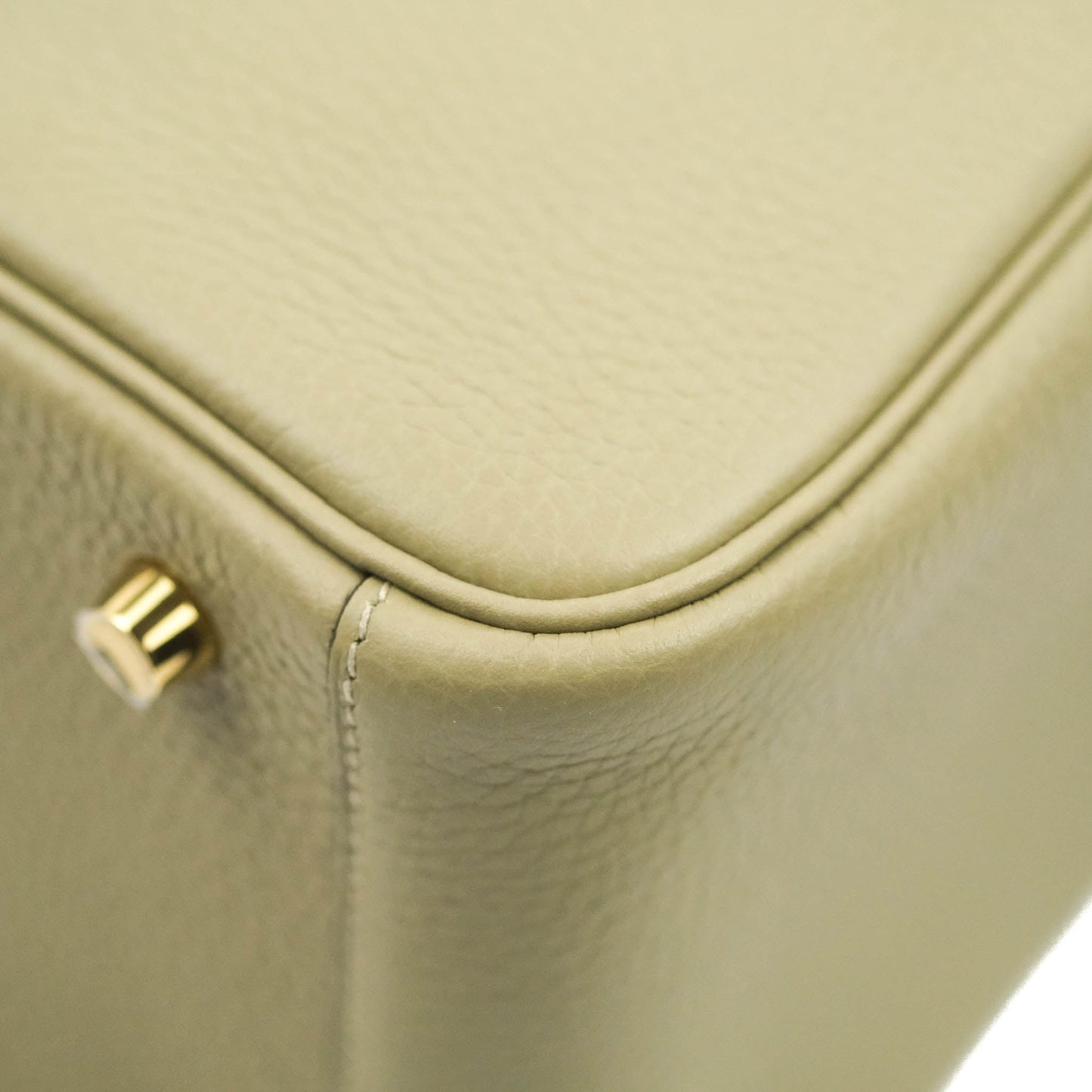 Hermès Lindy 26 Taurillon Clemence Sauge Gold Hardware